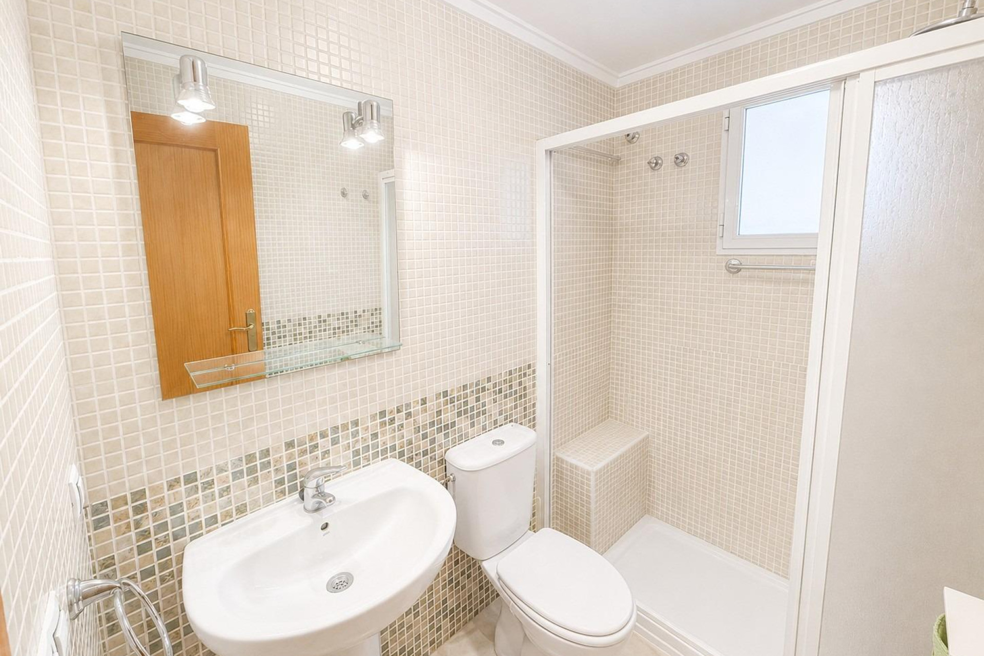 Resale - Apartment / flat - Torrevieja - Estacion de autobuses