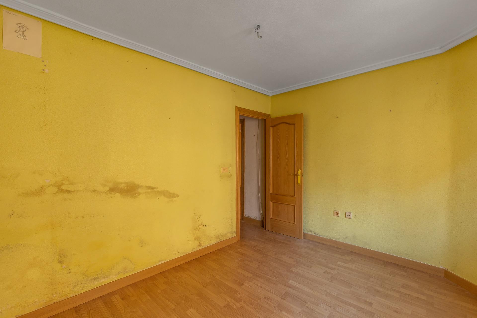 Resale - Apartment / flat - Torrevieja - Habaneras
