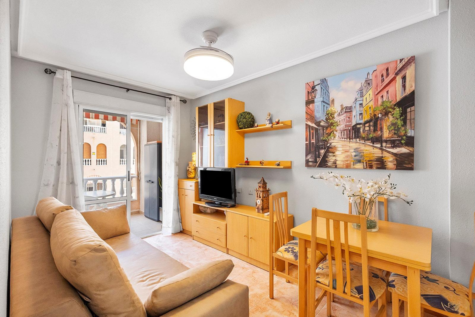 Resale - Apartment / flat - Torrevieja - Habaneras