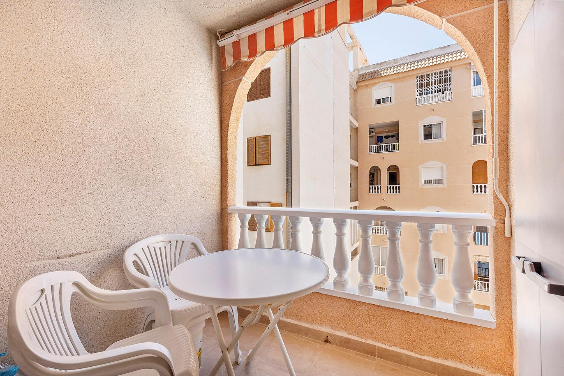 Resale - Apartment / flat - Torrevieja - Habaneras