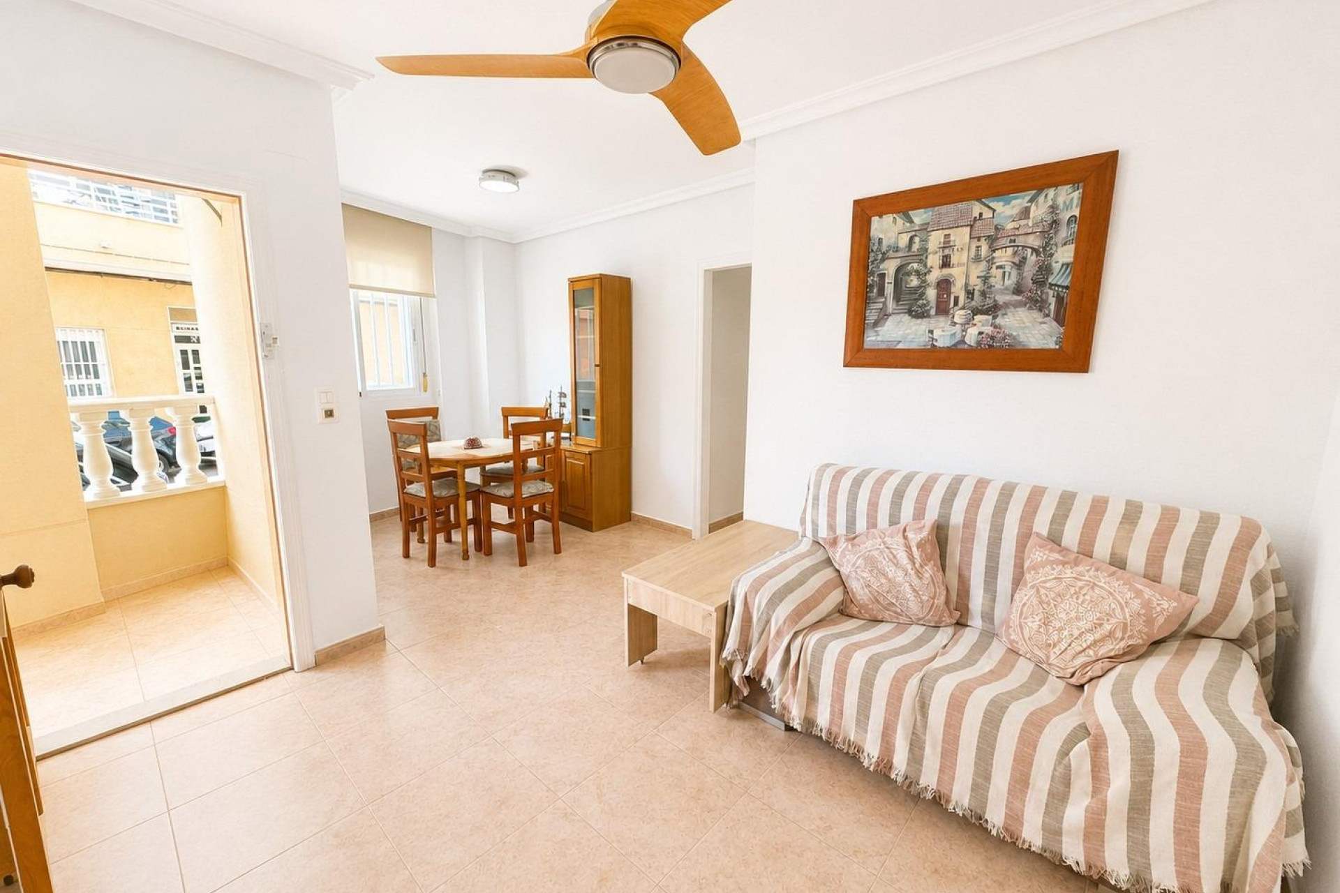 Resale - Apartment / flat - Torrevieja - Habaneras