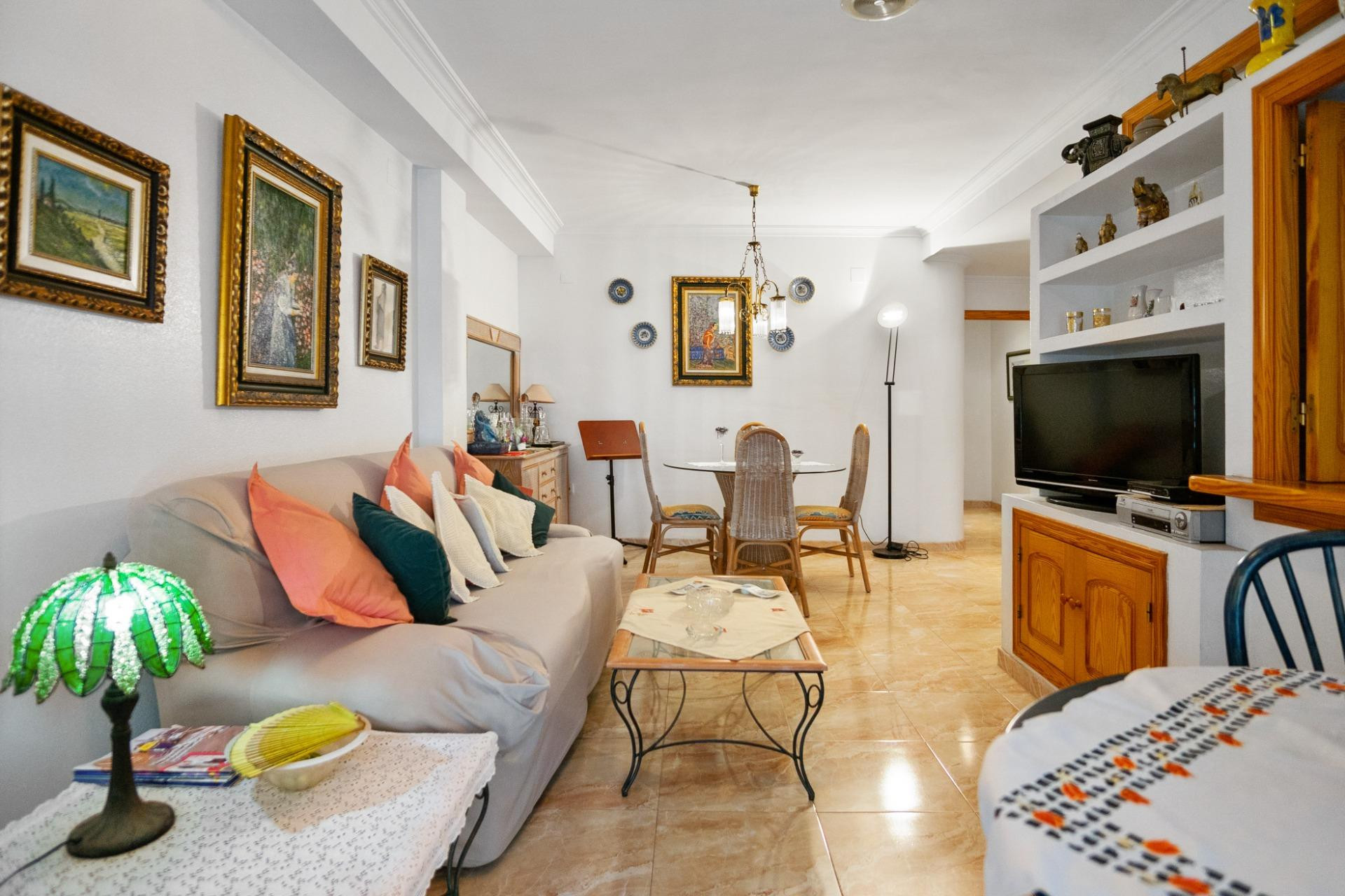 Resale - Apartment / flat - Torrevieja - La Mata pueblo