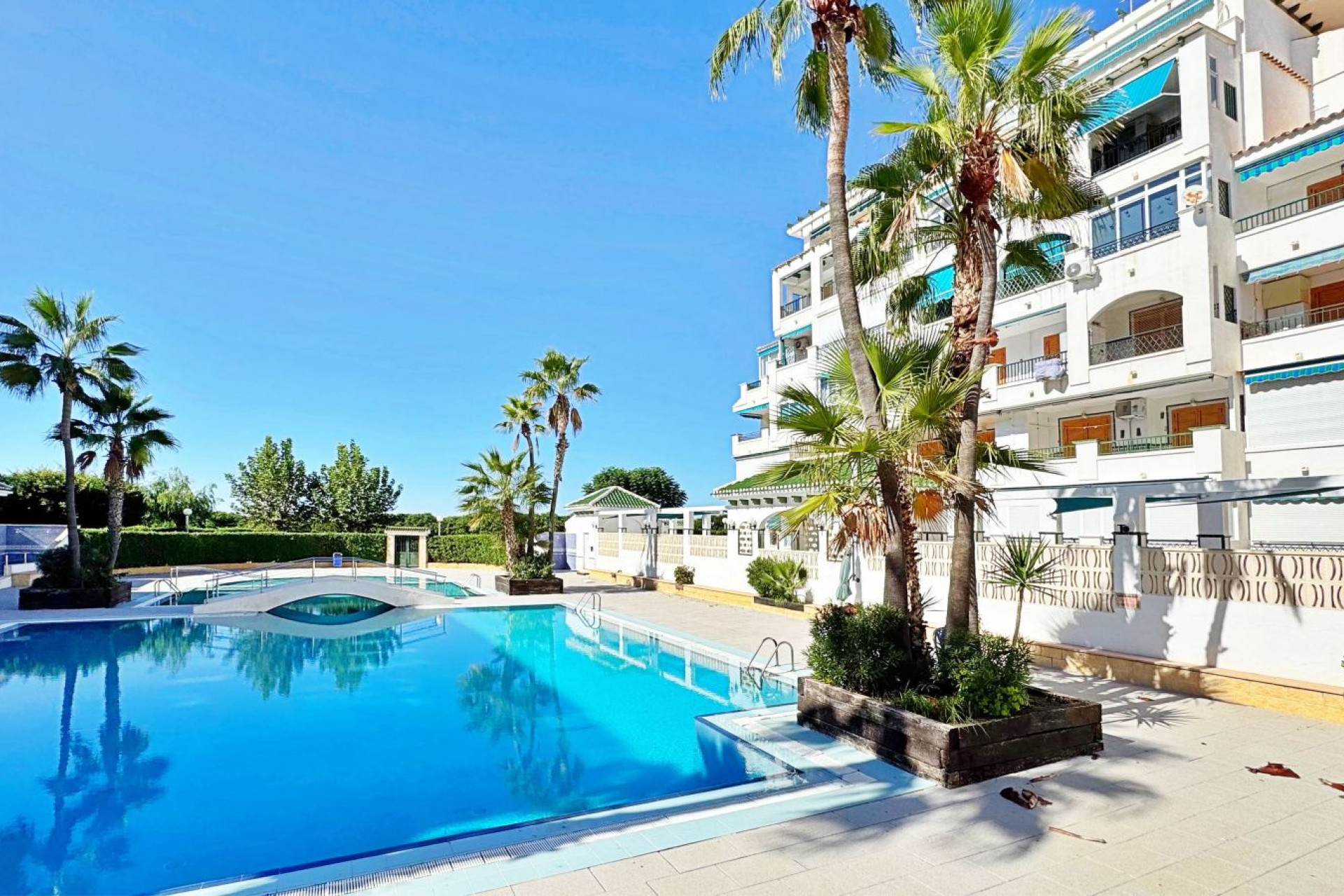 Resale - Apartment / flat - Torrevieja - La Mata