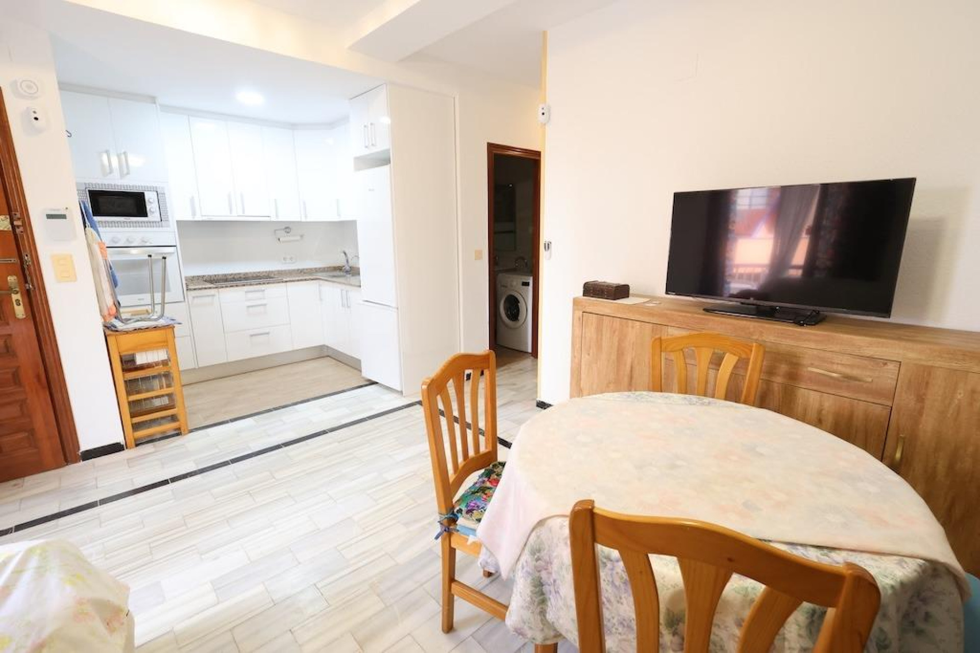 Resale - Apartment / flat - Torrevieja - La Mata