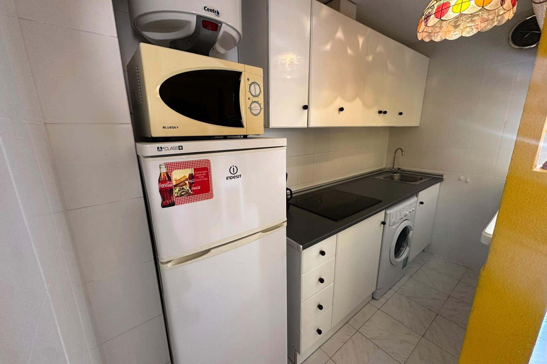 Resale - Apartment / flat - Torrevieja - La Mata