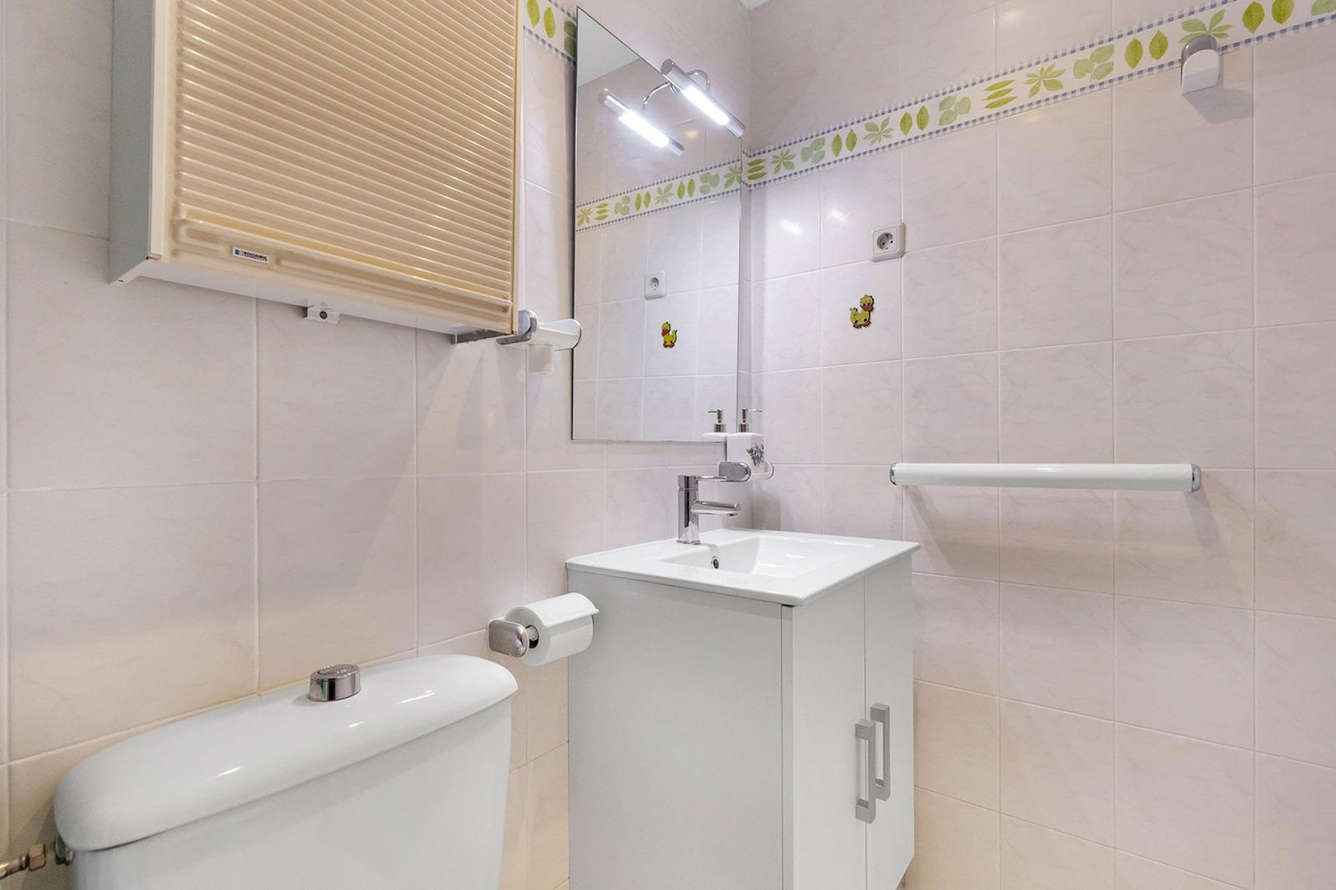 Resale - Apartment / flat - Torrevieja - La Mata
