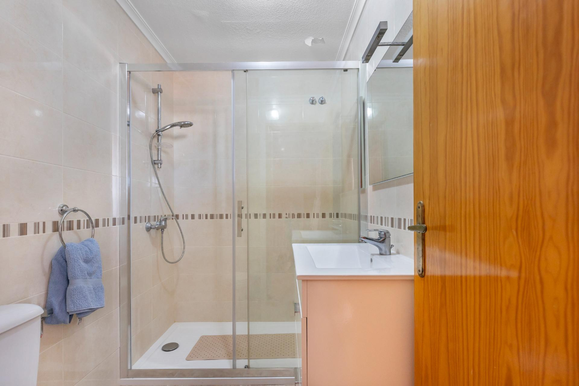 Resale - Apartment / flat - Torrevieja - La Mata
