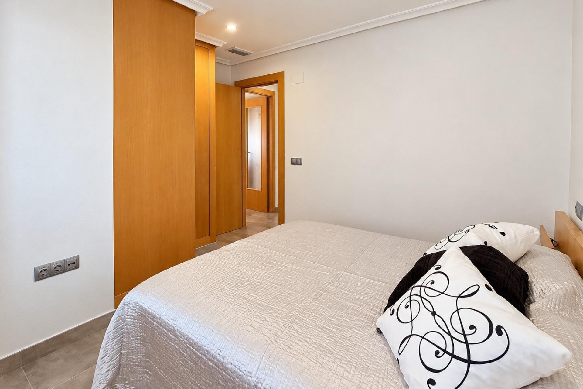 Resale - Apartment / flat - Torrevieja - La Mata