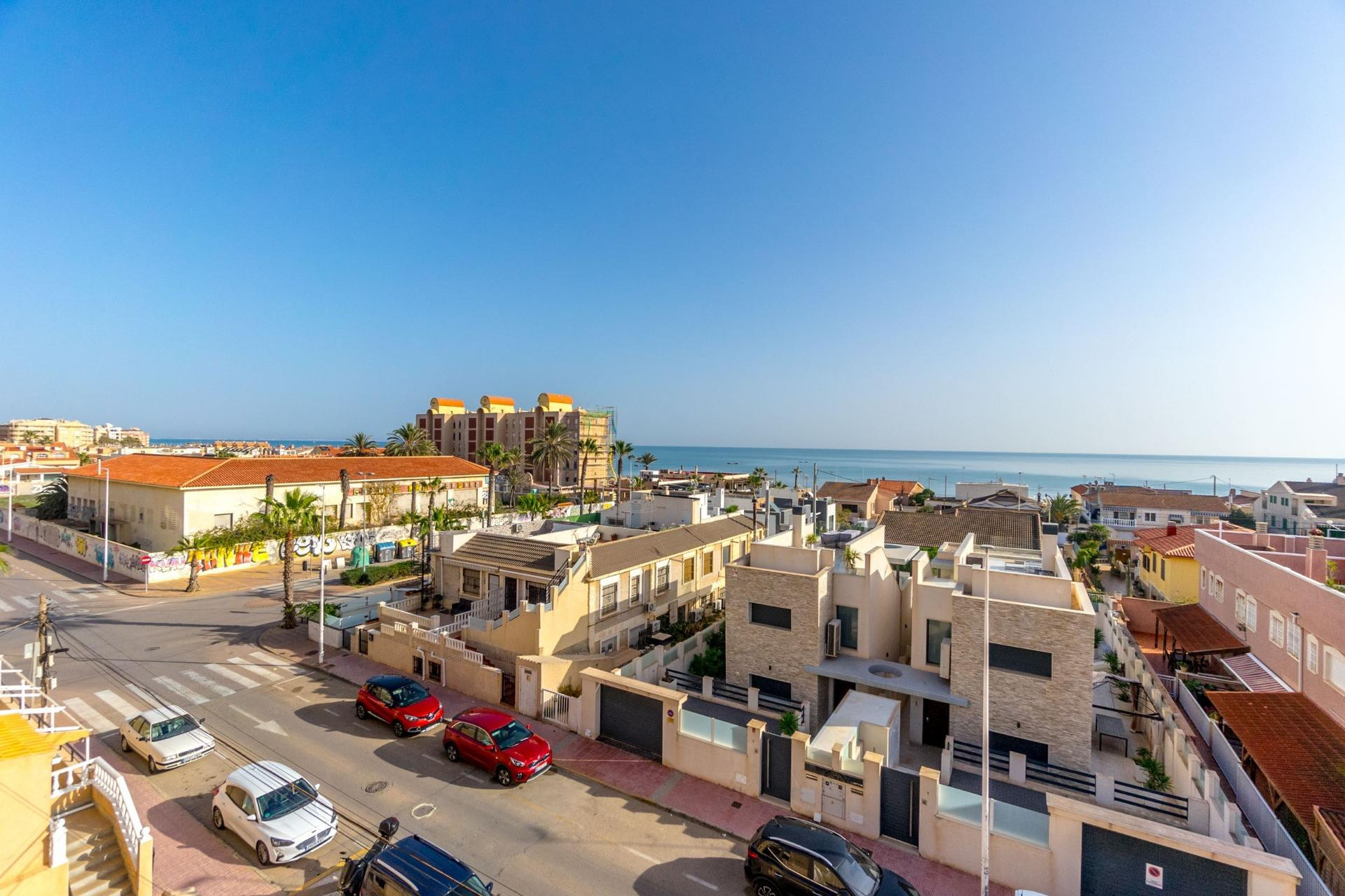 Resale - Apartment / flat - Torrevieja - La Mata