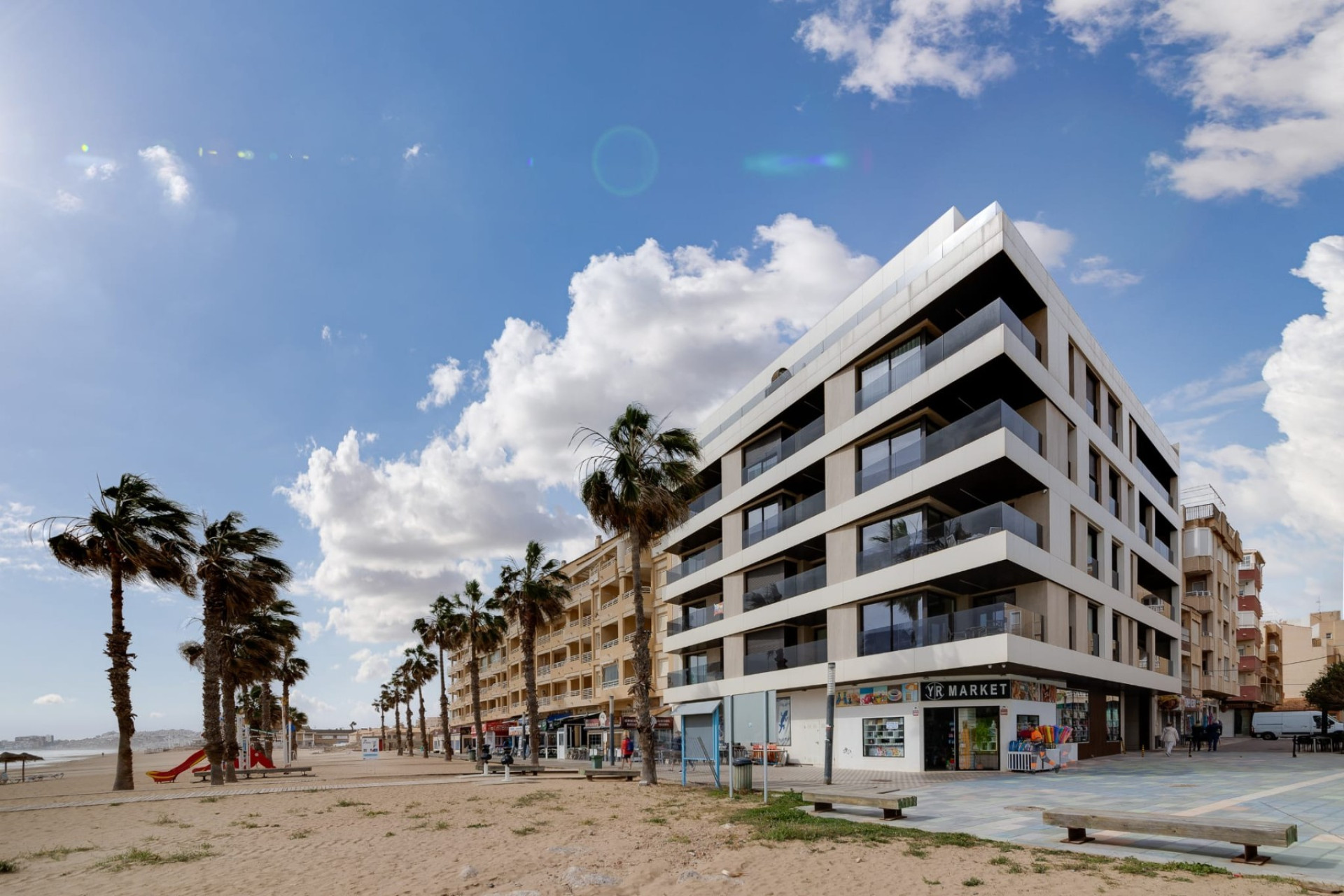 Resale - Apartment / flat - Torrevieja - La Mata