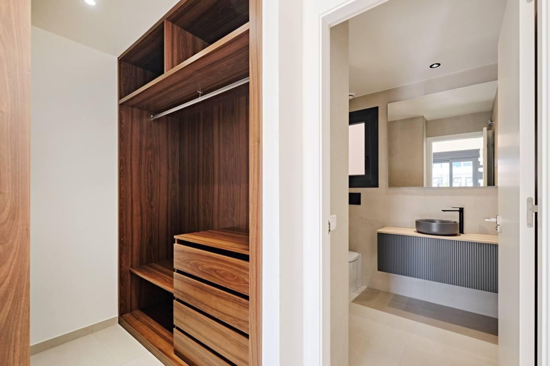 Resale - Apartment / flat - Torrevieja - La Veleta