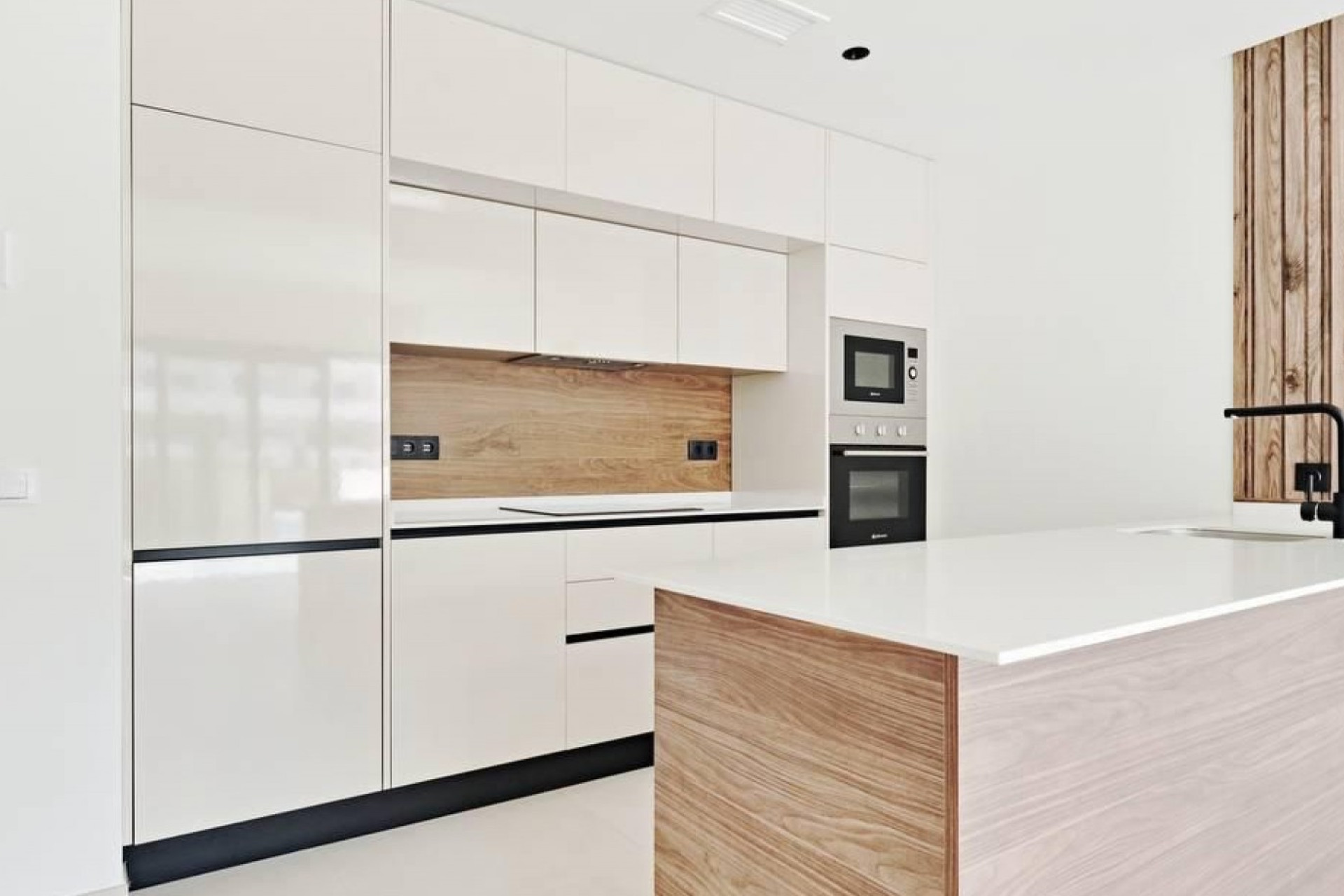 Resale - Apartment / flat - Torrevieja - La Veleta