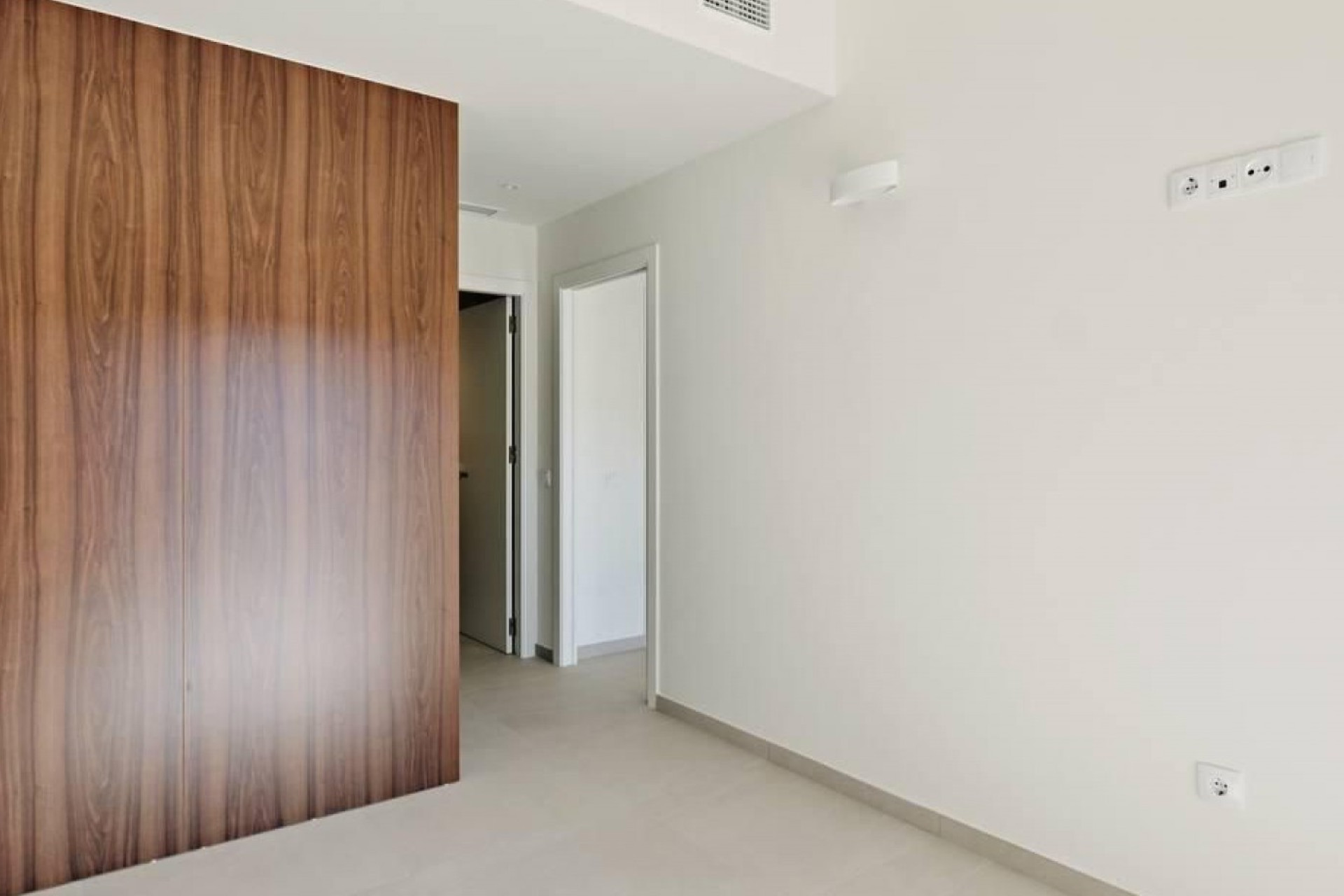 Resale - Apartment / flat - Torrevieja - La Veleta