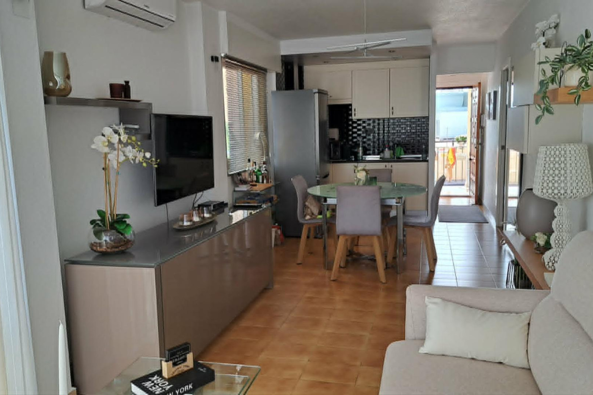 Resale - Apartment / flat - Torrevieja - La Veleta