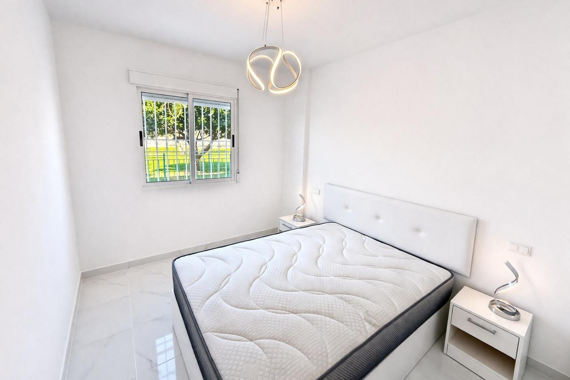 Resale - Apartment / flat - Torrevieja - Parque de las Naciones