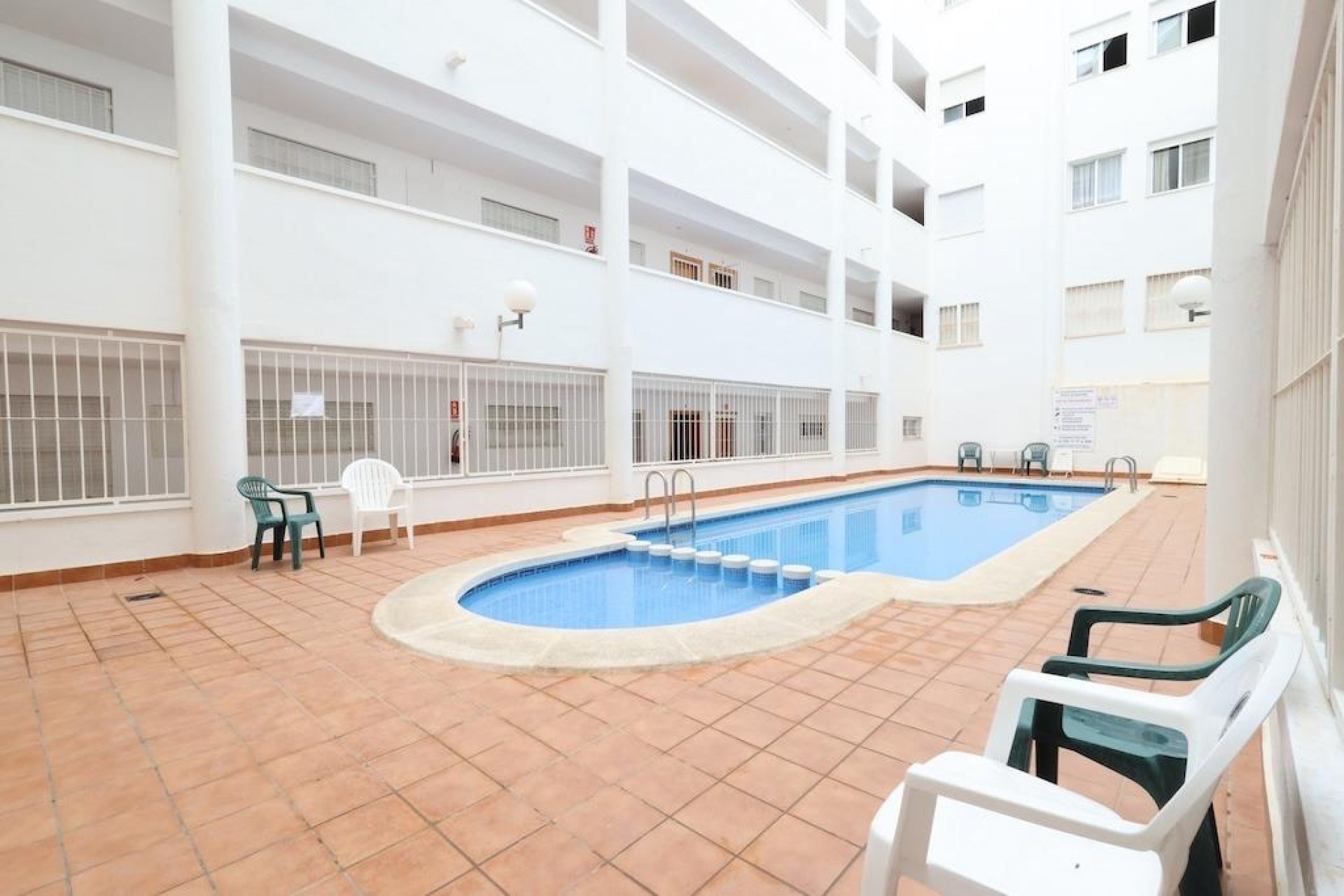 Resale - Apartment / flat - Torrevieja - Parque de las Naciones