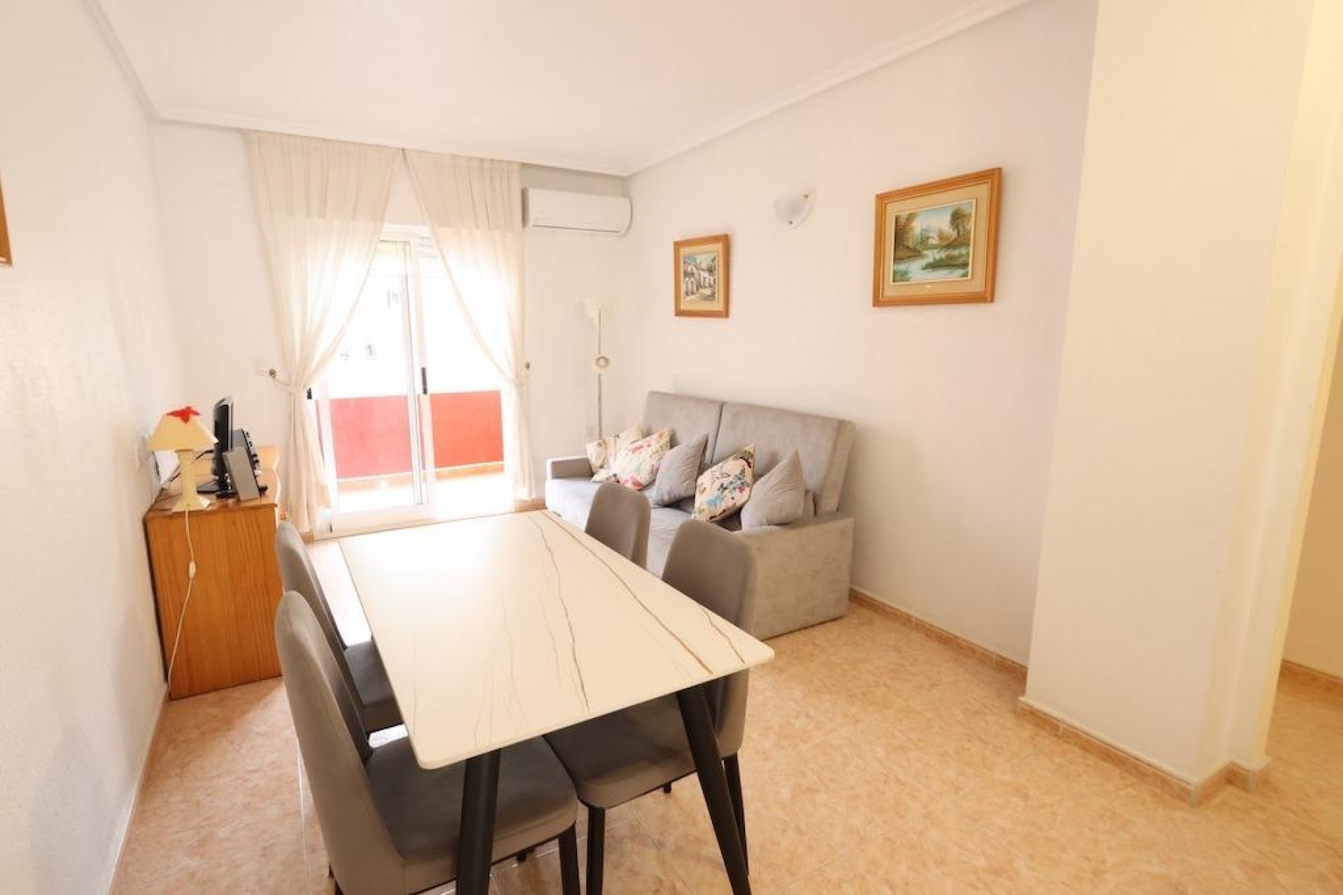 Resale - Apartment / flat - Torrevieja - Parque de las Naciones