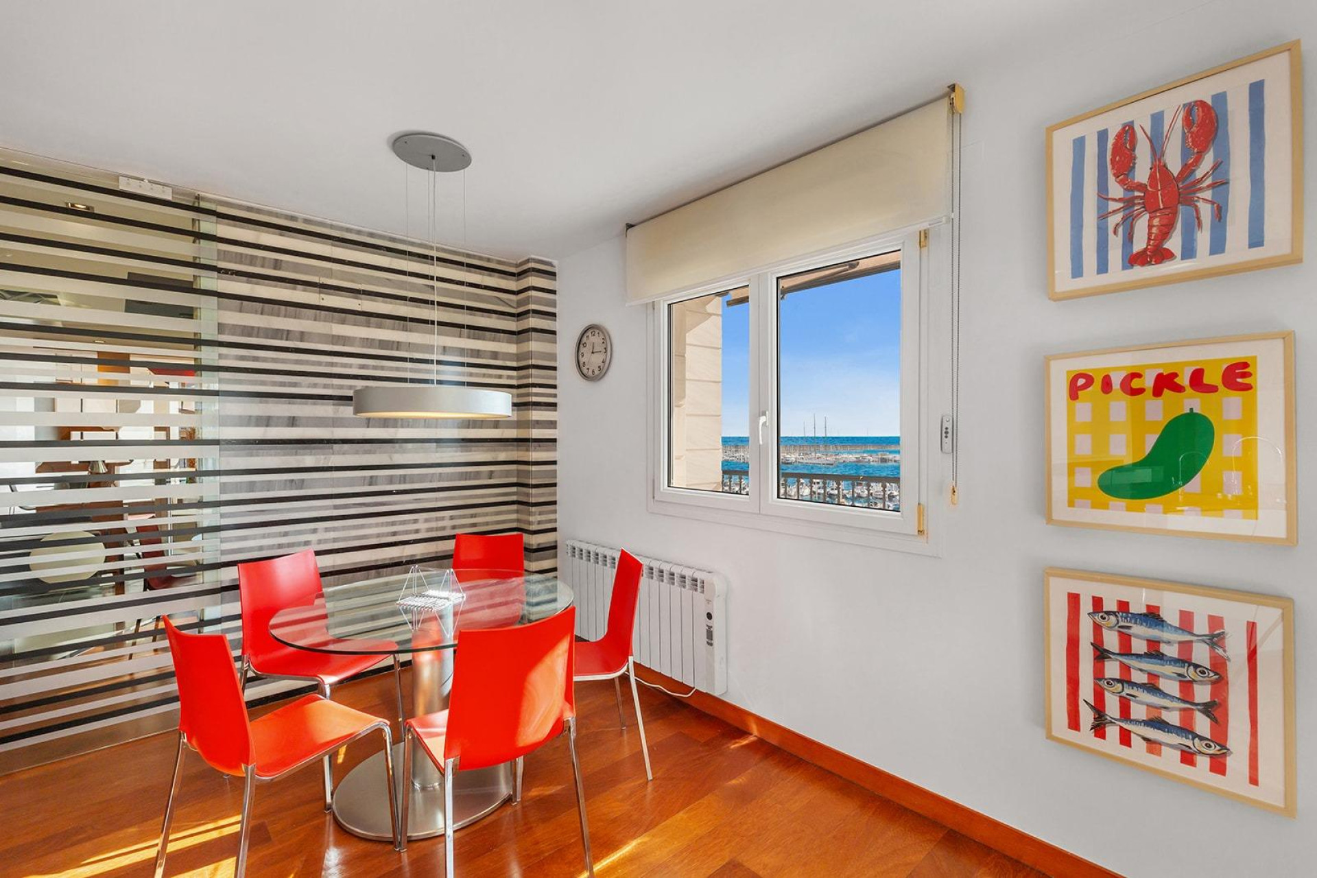 Resale - Apartment / flat - Torrevieja - Paseo maritimo