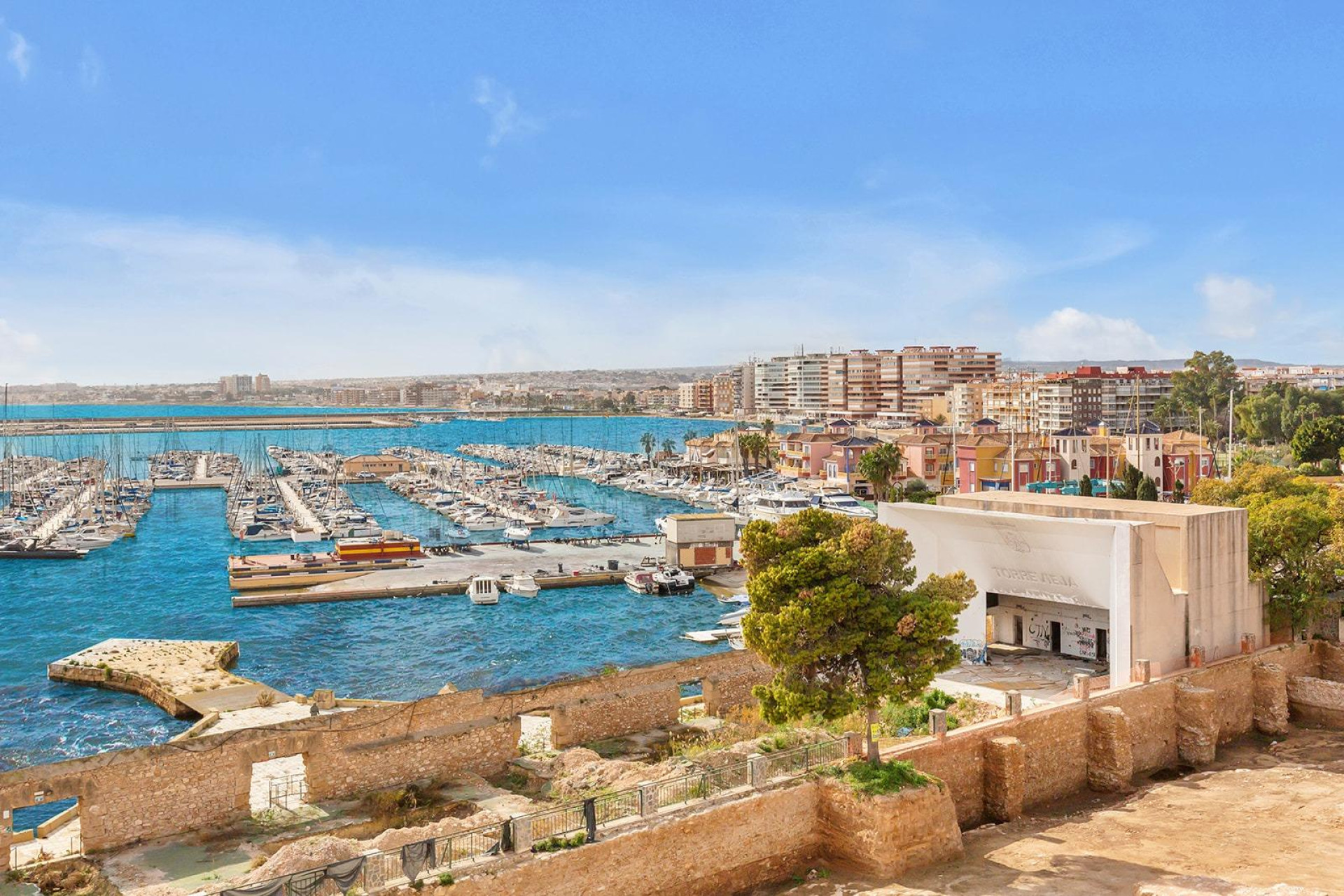 Resale - Apartment / flat - Torrevieja - Paseo maritimo
