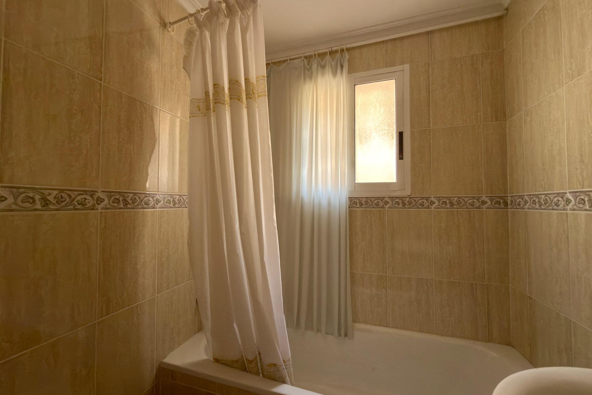 Resale - Apartment / flat - Torrevieja - Playa de los locos