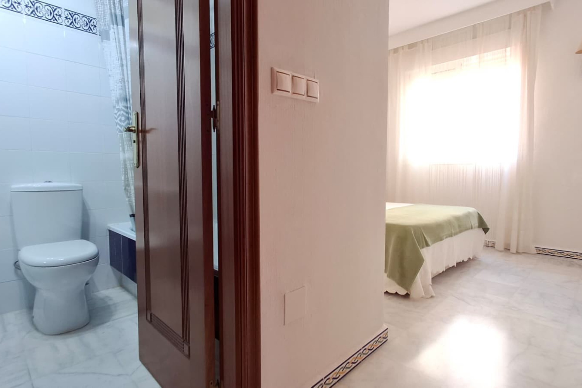 Resale - Apartment / flat - Torrevieja - Playa de los Locos