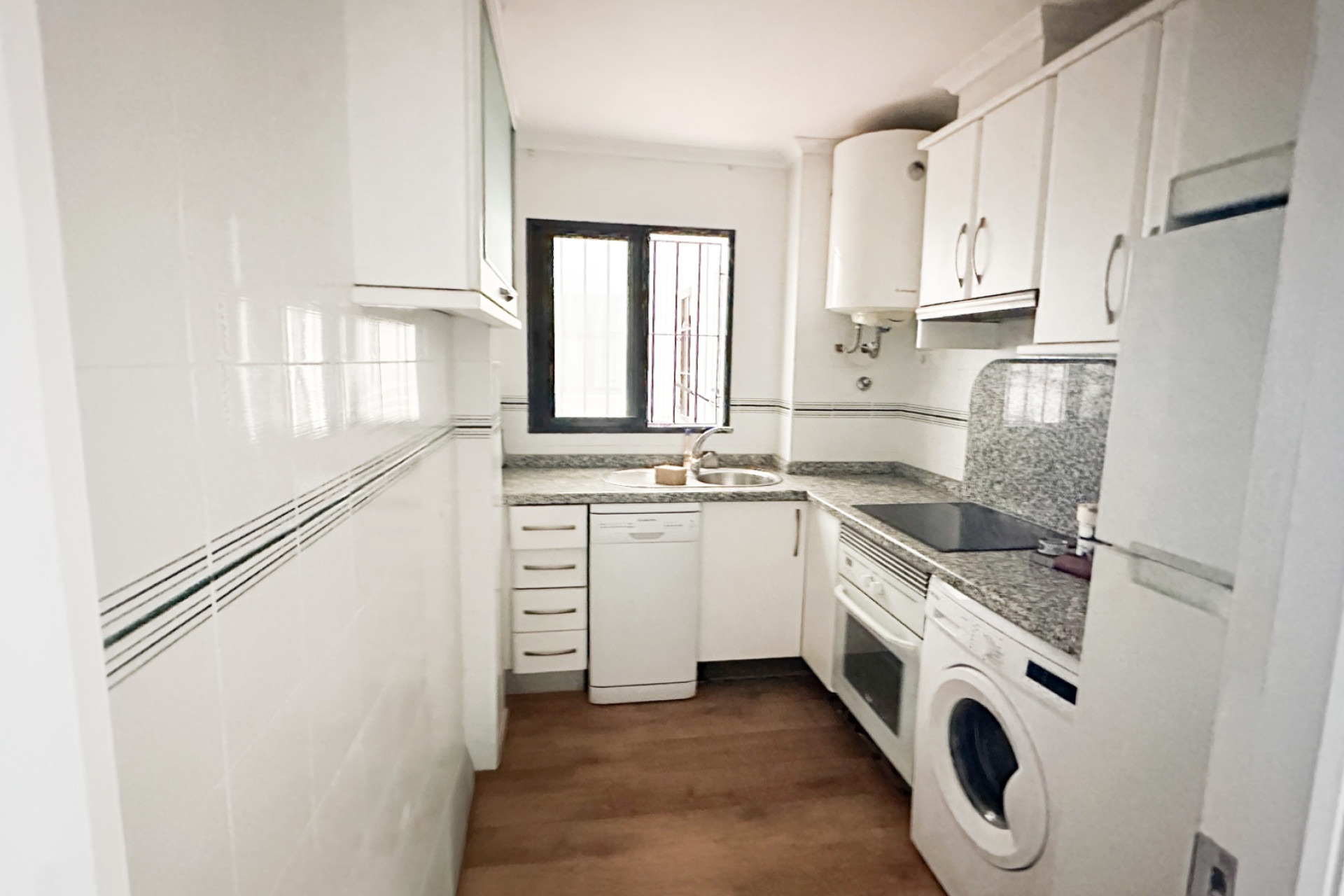 Resale - Apartment / flat - Torrevieja - Playa de los Locos