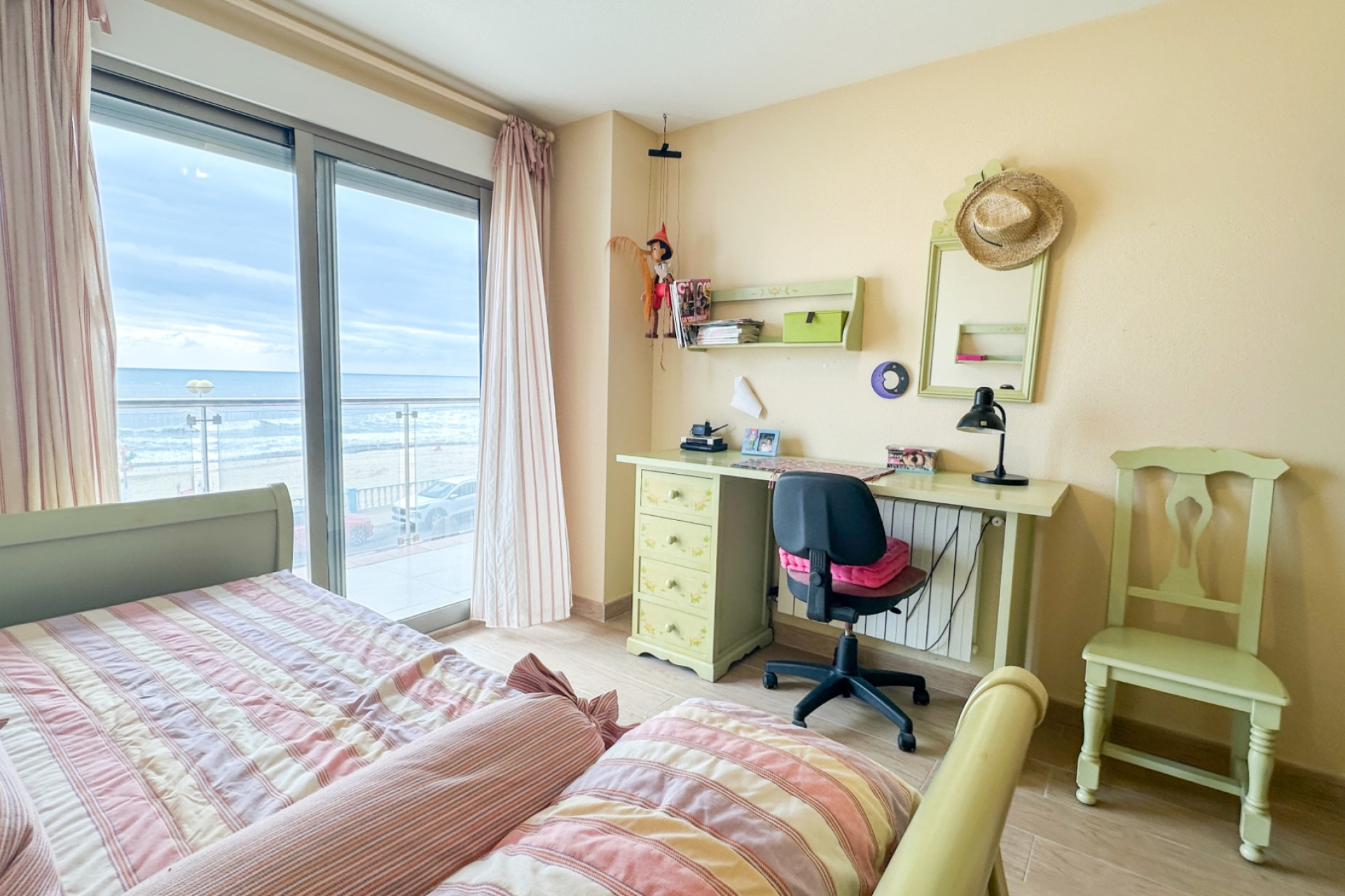 Resale - Apartment / flat - Torrevieja - Playa de los Locos