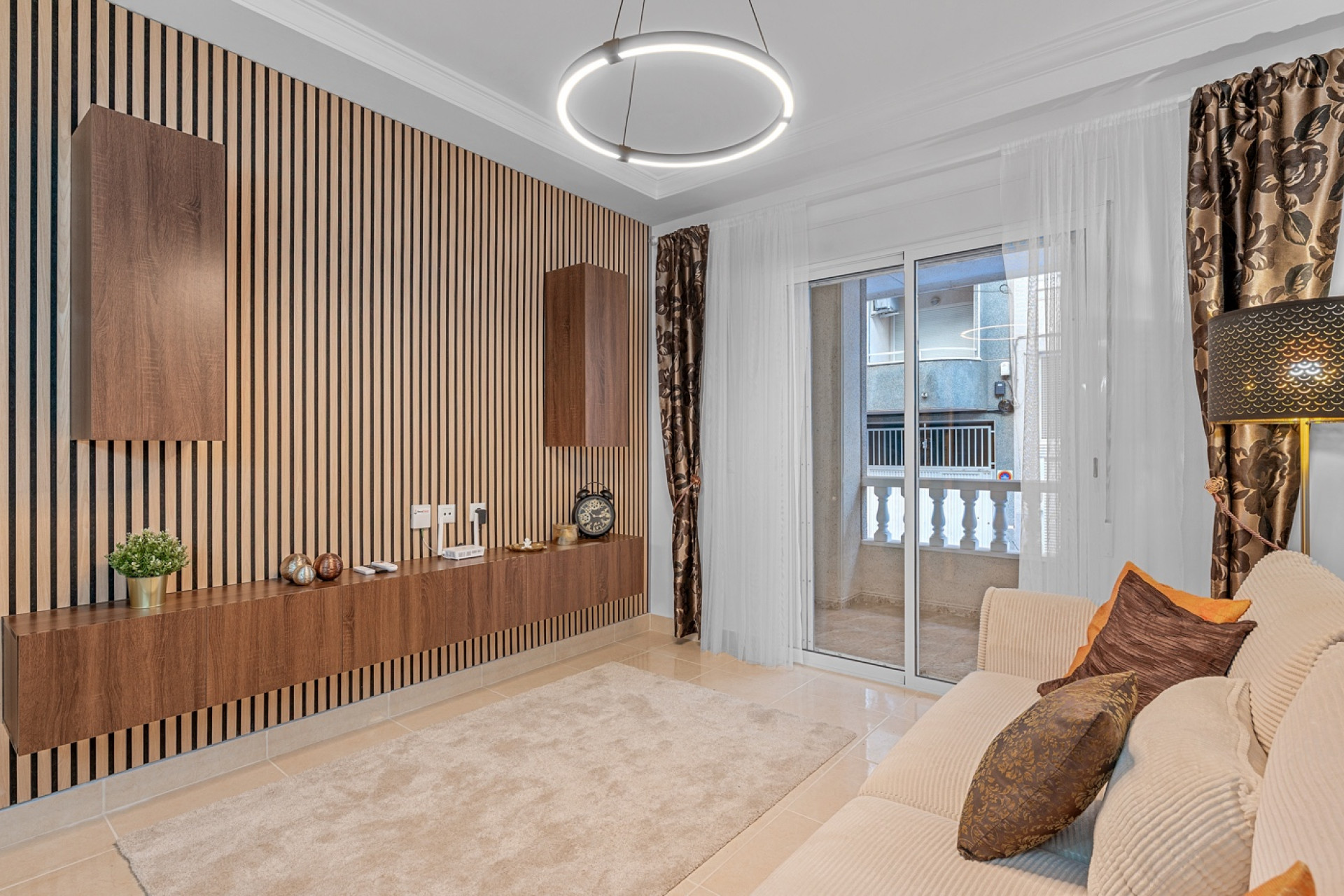 Resale - Apartment / flat - Torrevieja - Playa del Cura