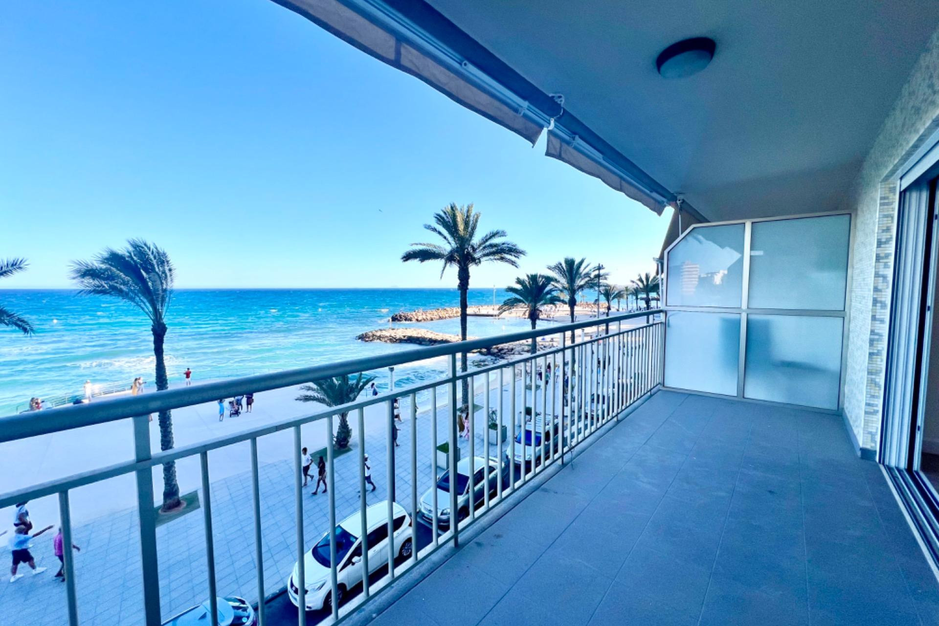 Resale - Apartment / flat - Torrevieja - Playa del cura