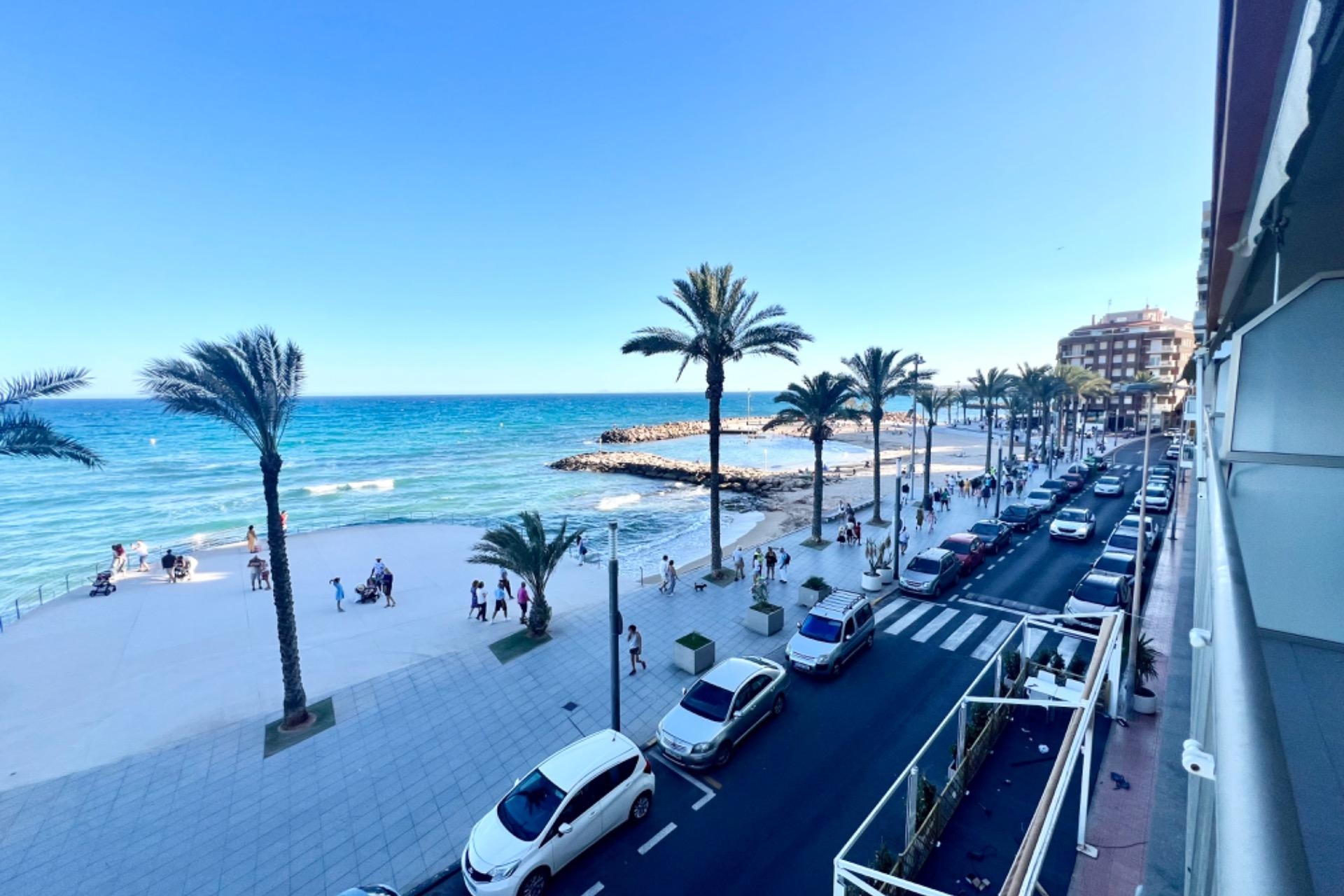 Resale - Apartment / flat - Torrevieja - Playa del cura