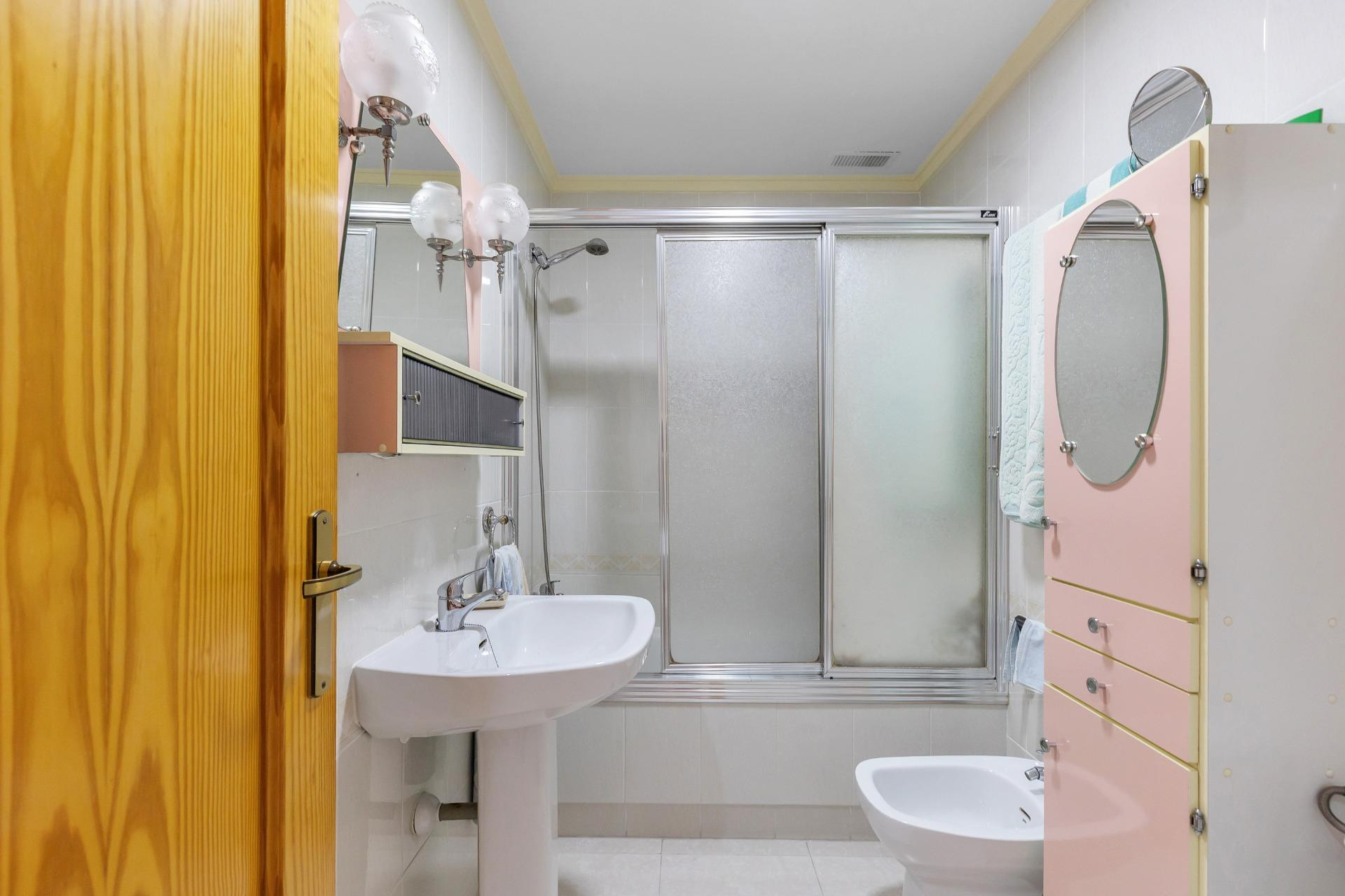 Resale - Apartment / flat - Torrevieja - Playa del Cura