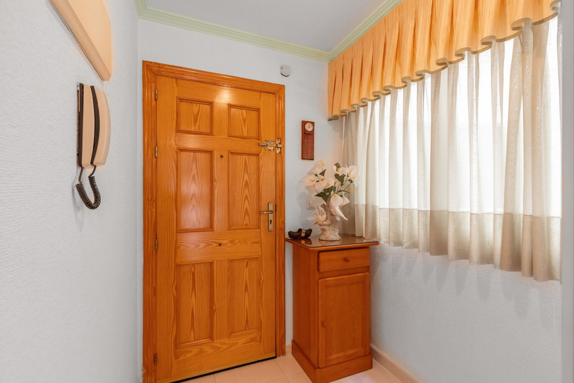 Resale - Apartment / flat - Torrevieja - Playa del Cura