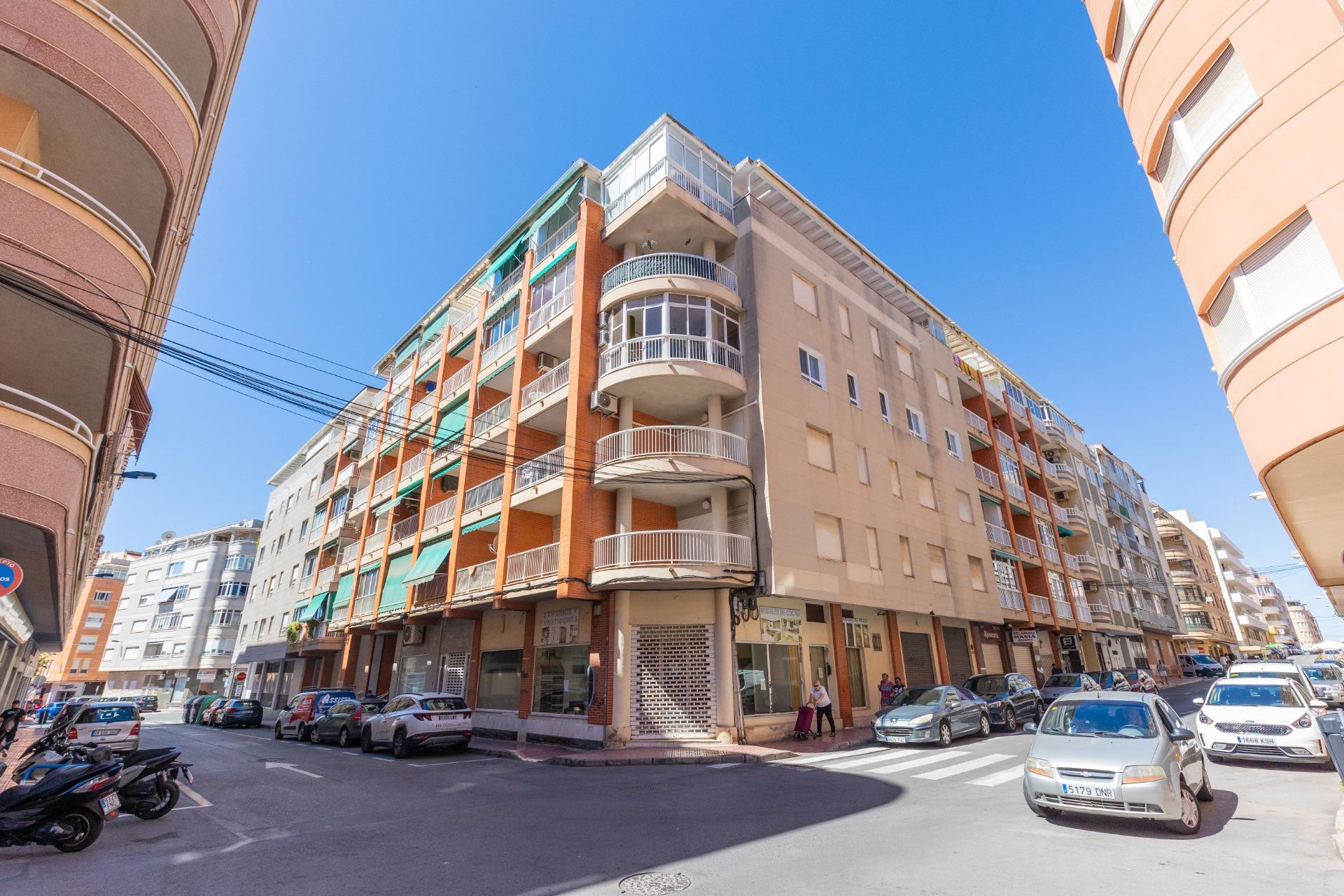 Resale - Apartment / flat - Torrevieja - Playa del Cura