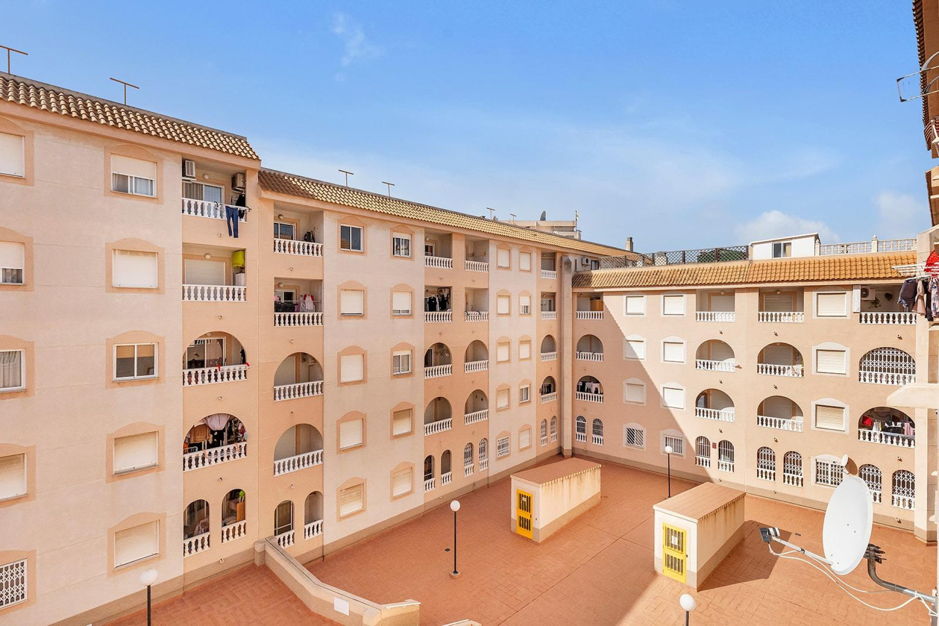 Resale - Apartment / flat - Torrevieja - Playa del Cura