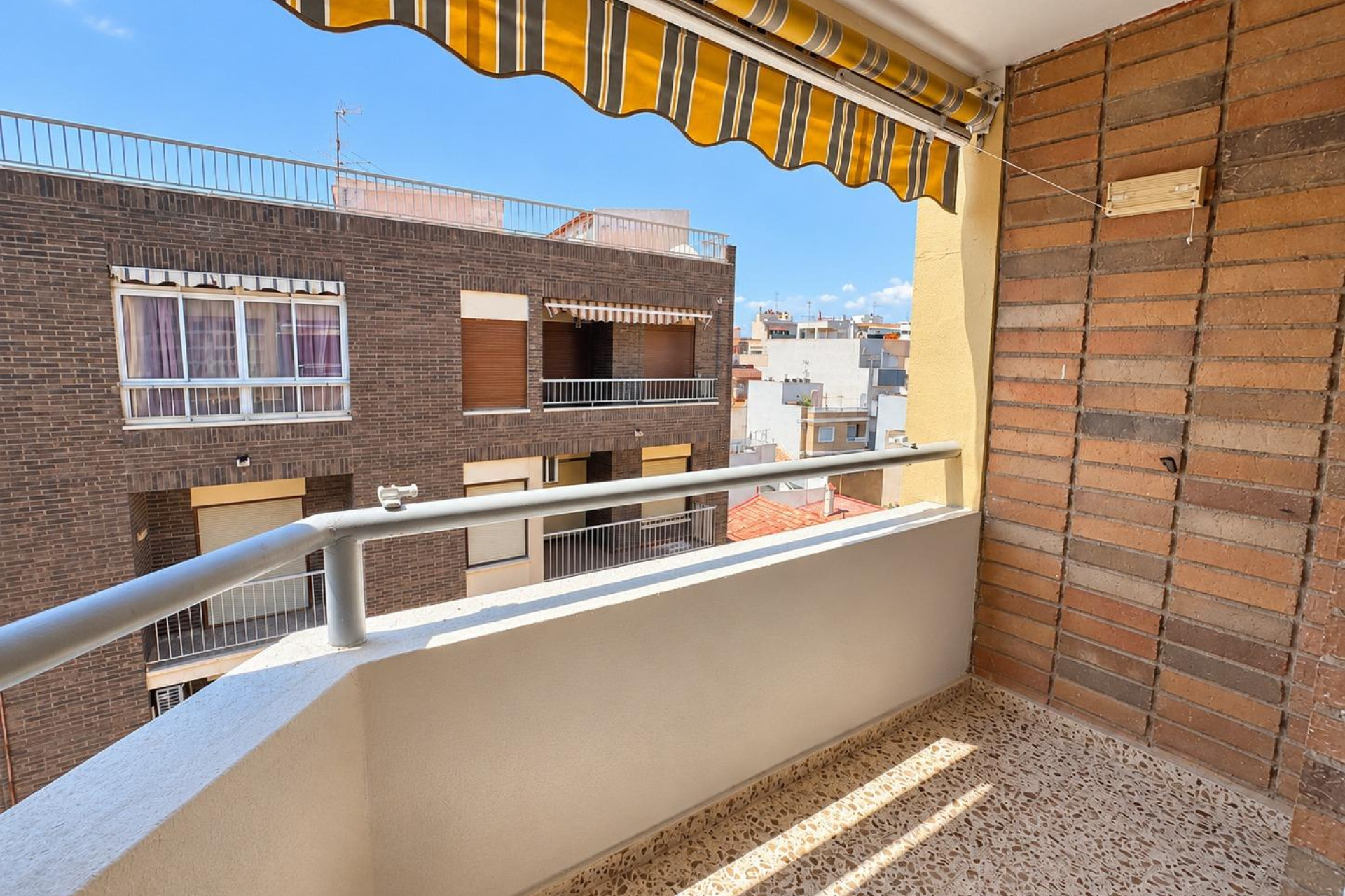 Resale - Apartment / flat - Torrevieja - Playa del Cura