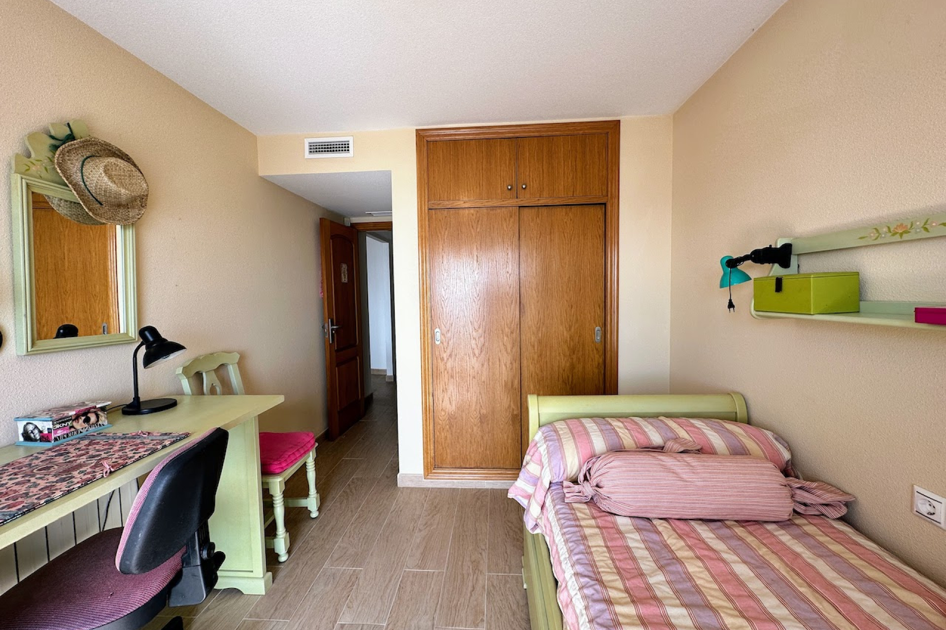 Resale - Apartment / flat - Torrevieja - Playa Los Locos