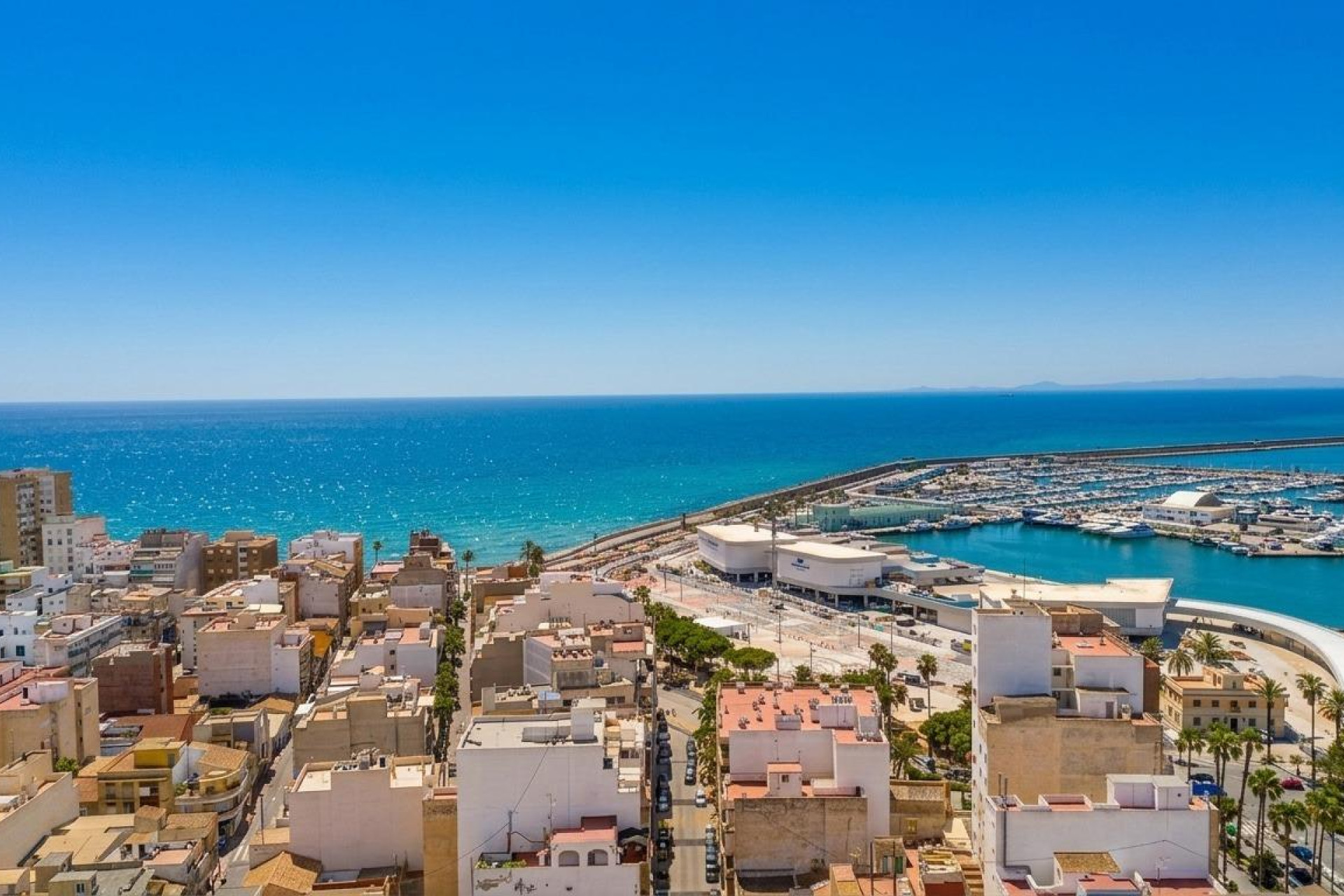 Resale - Apartment / flat - Torrevieja - Puerto Deportivo