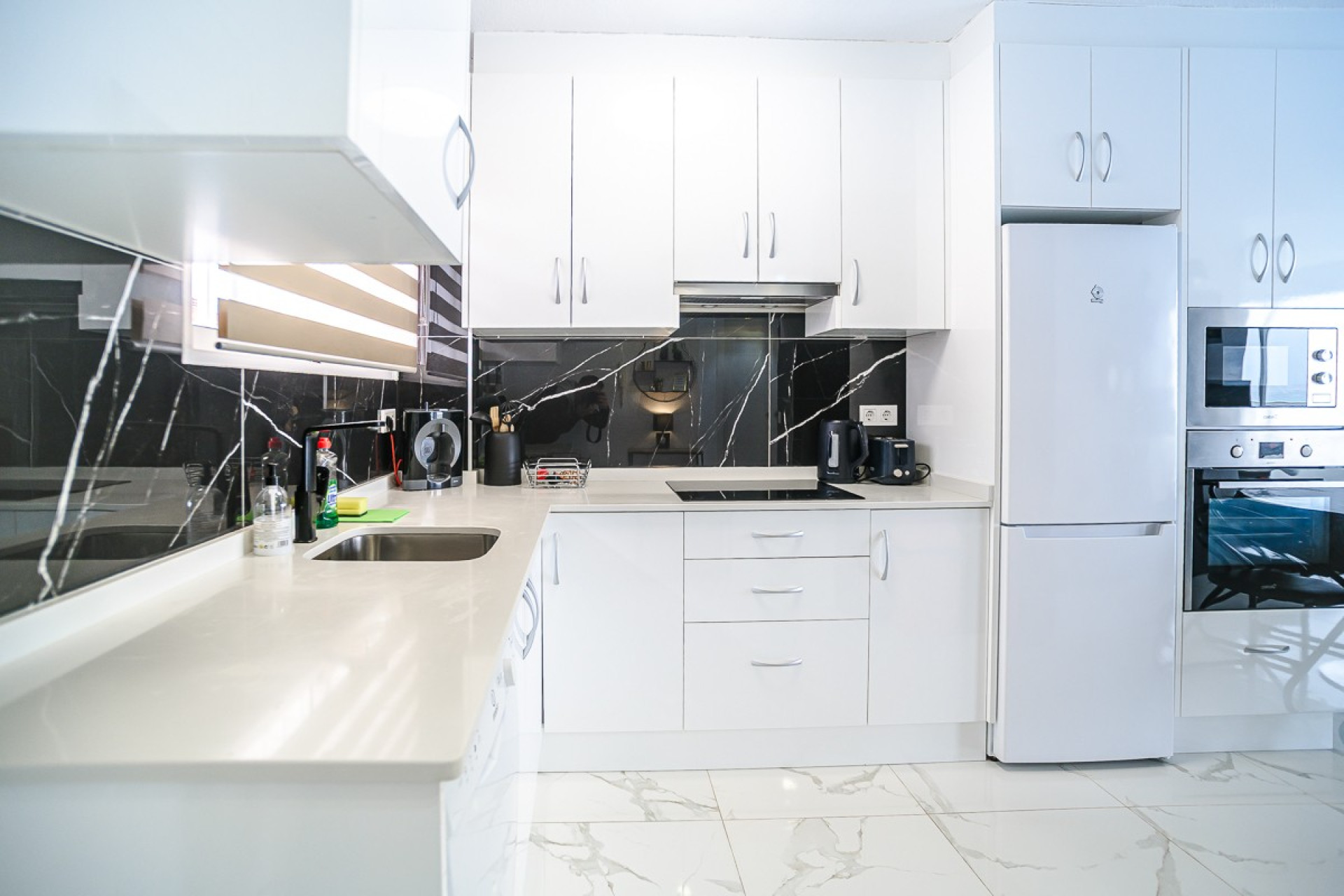 Resale - Apartment / flat - Torrevieja - Punta Prima