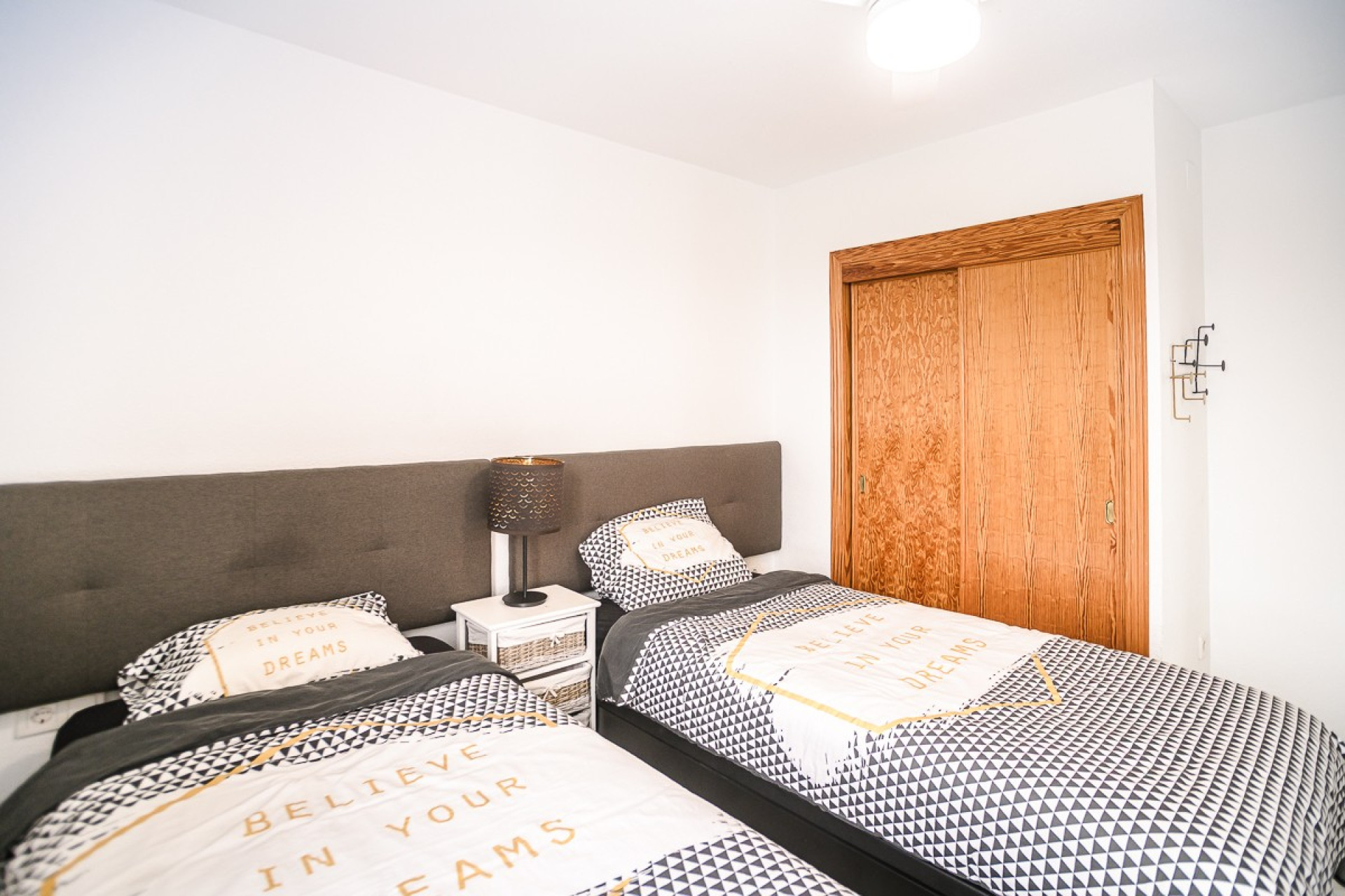 Resale - Apartment / flat - Torrevieja - Punta Prima