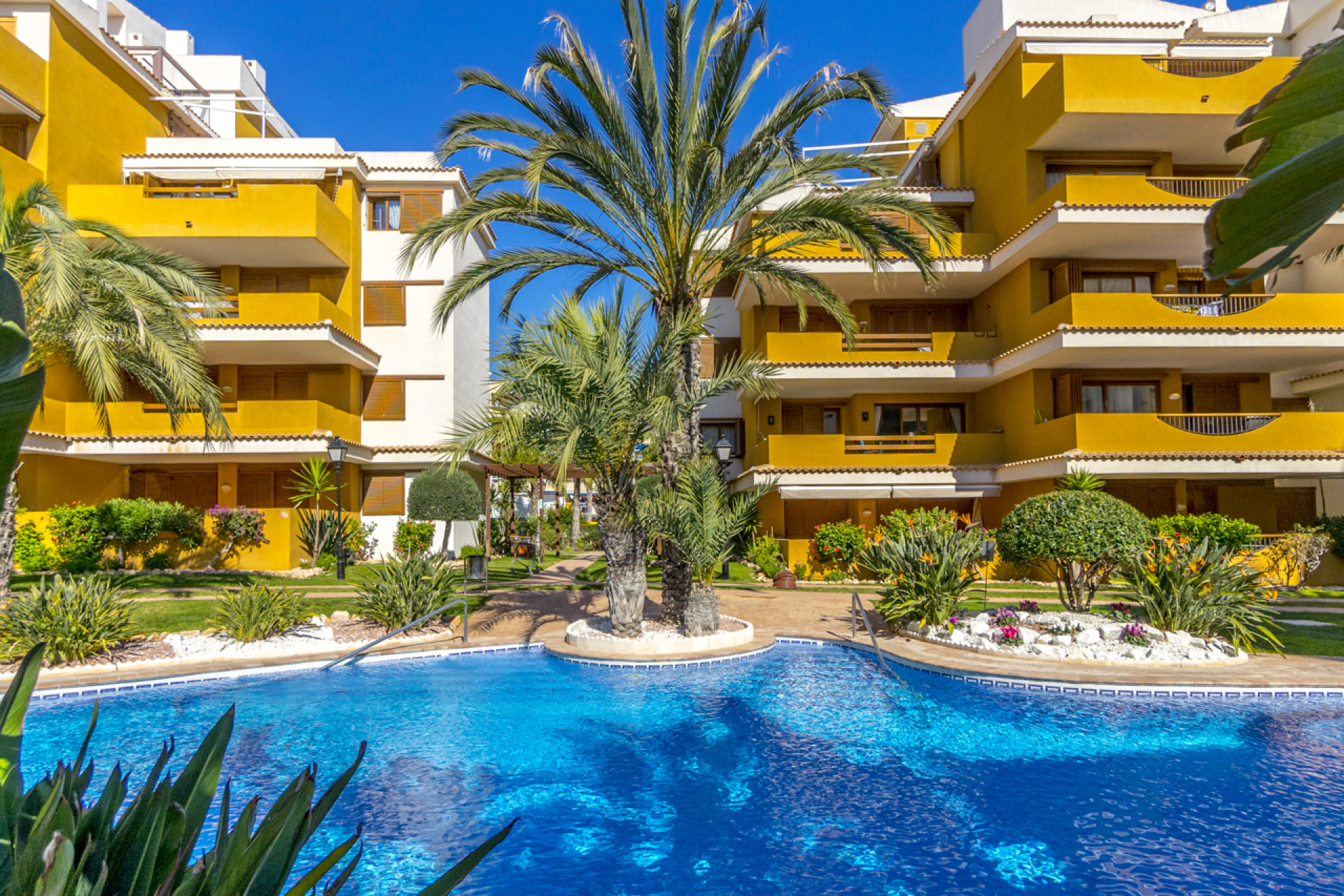 Resale - Apartment / flat - Torrevieja - Punta Prima