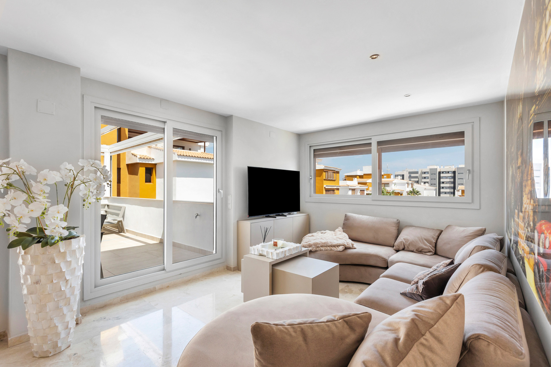 Resale - Apartment / flat - Torrevieja - Punta Prima