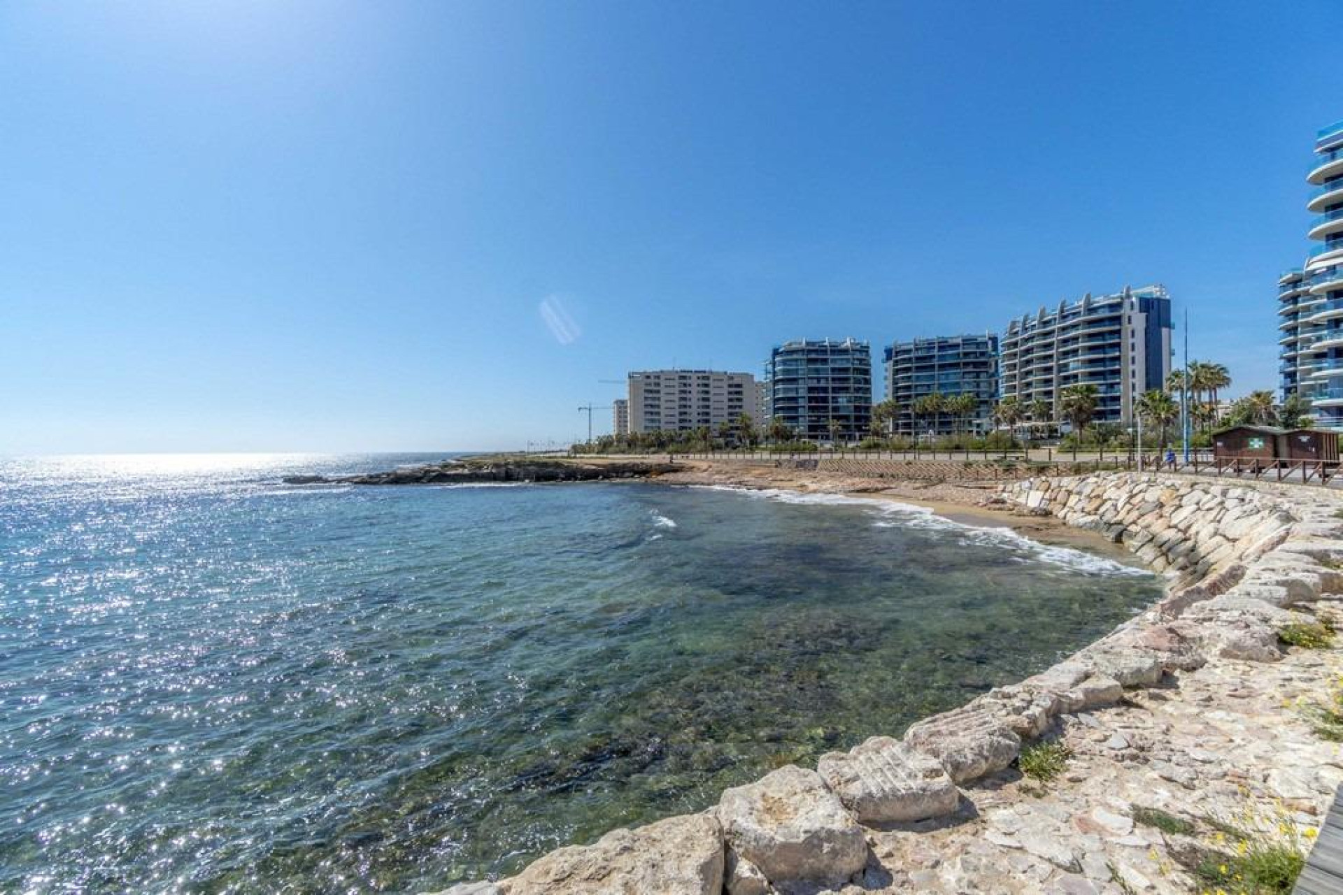 Resale - Apartment / flat - Torrevieja - Punta Prima