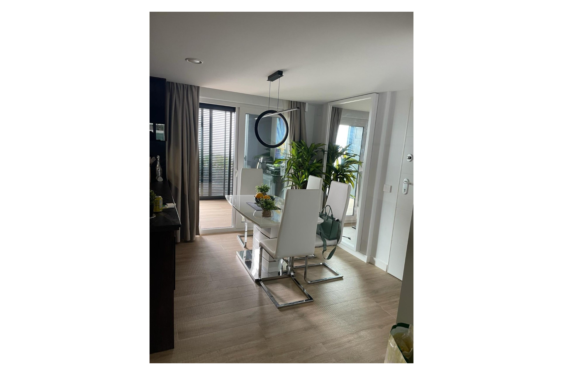 Resale - Apartment / flat - Torrevieja - Punta Prima