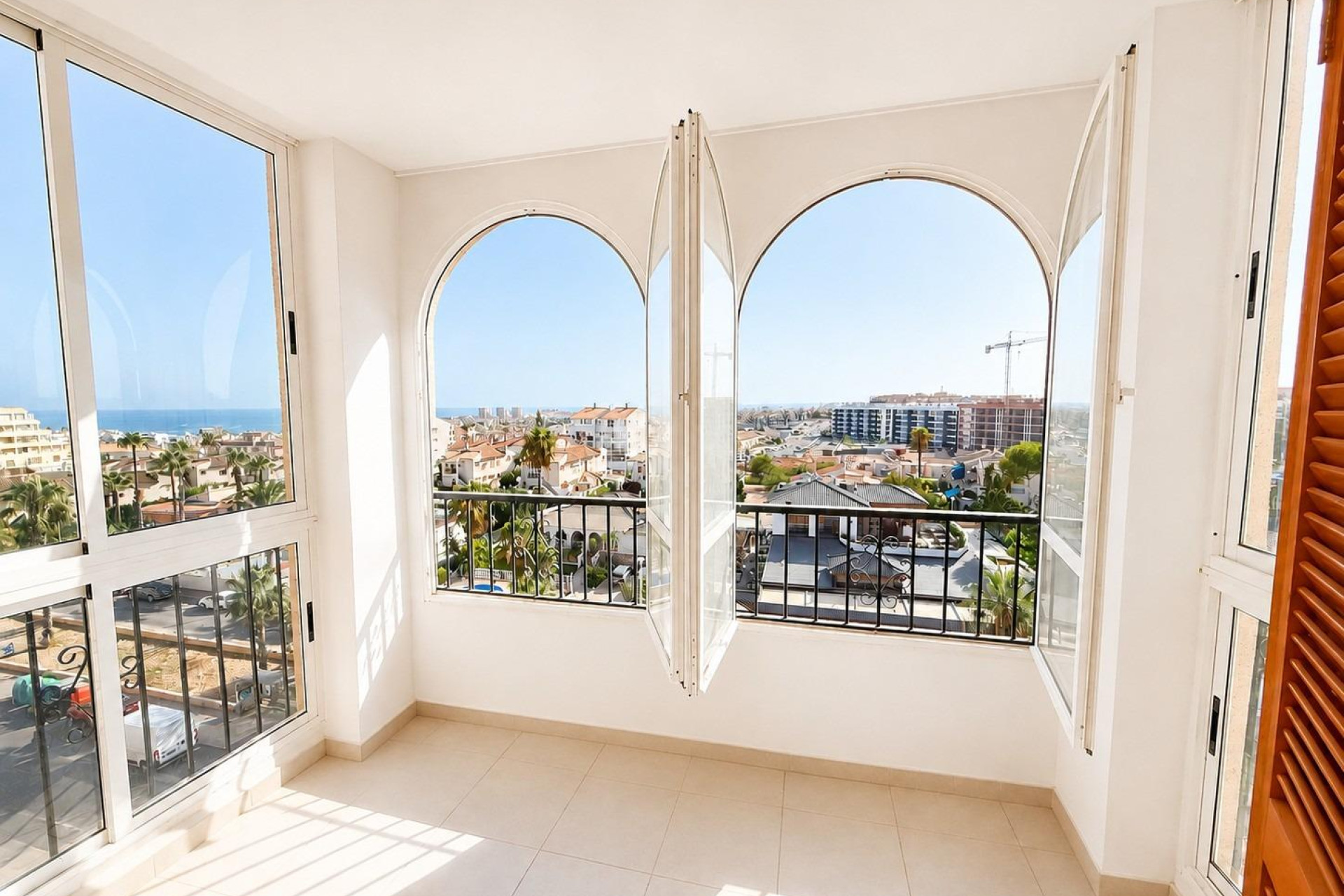 Resale - Apartment / flat - Torrevieja - Torre del moro