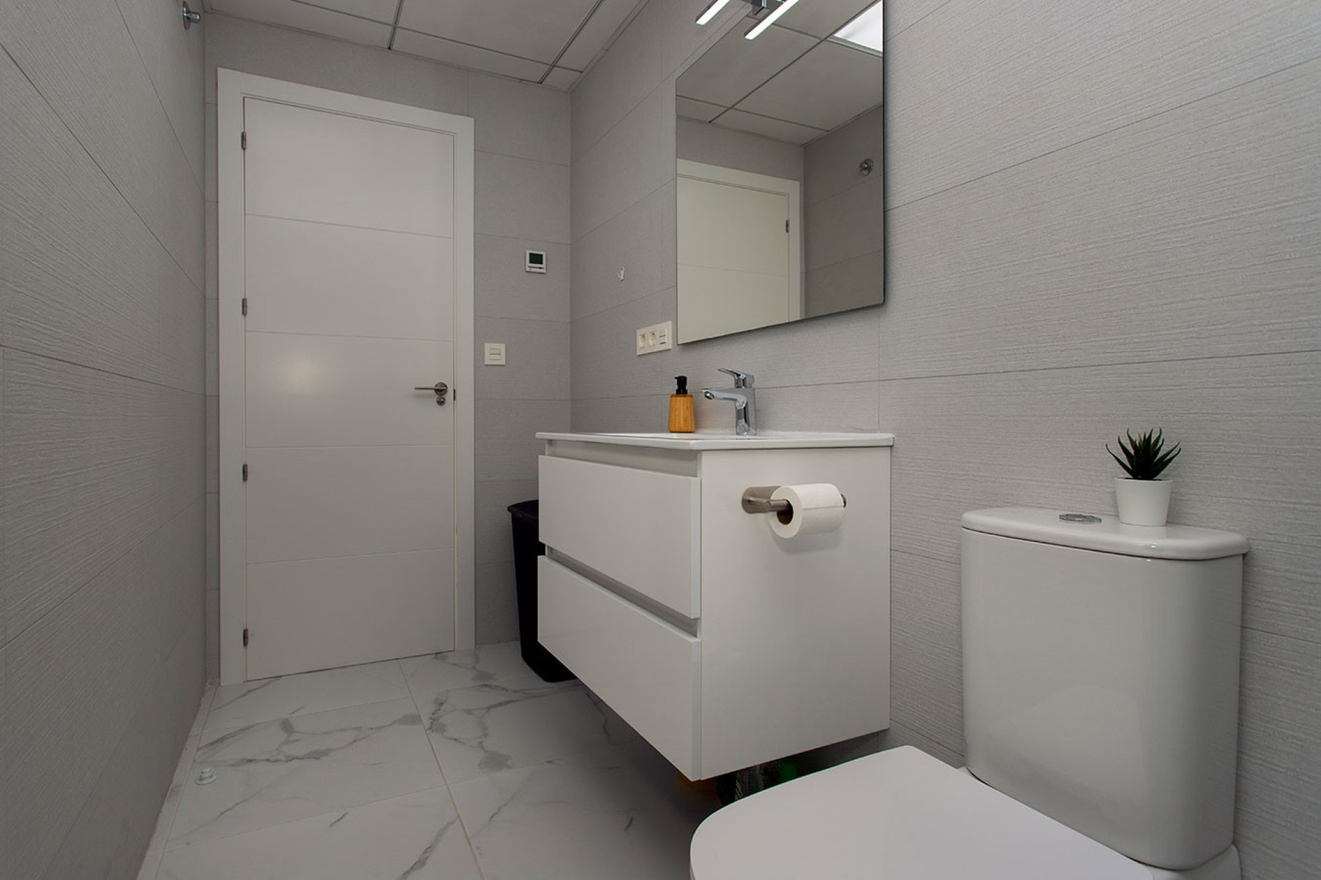 Resale - Apartment / flat - Torrevieja - torrevieja