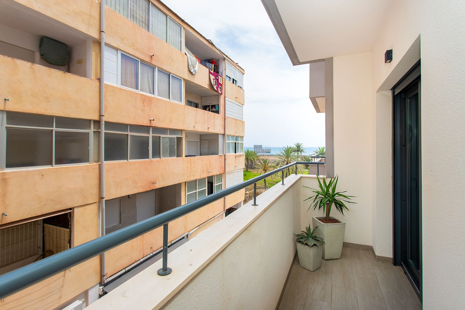 Resale - Apartment / flat - Torrevieja - torrevieja