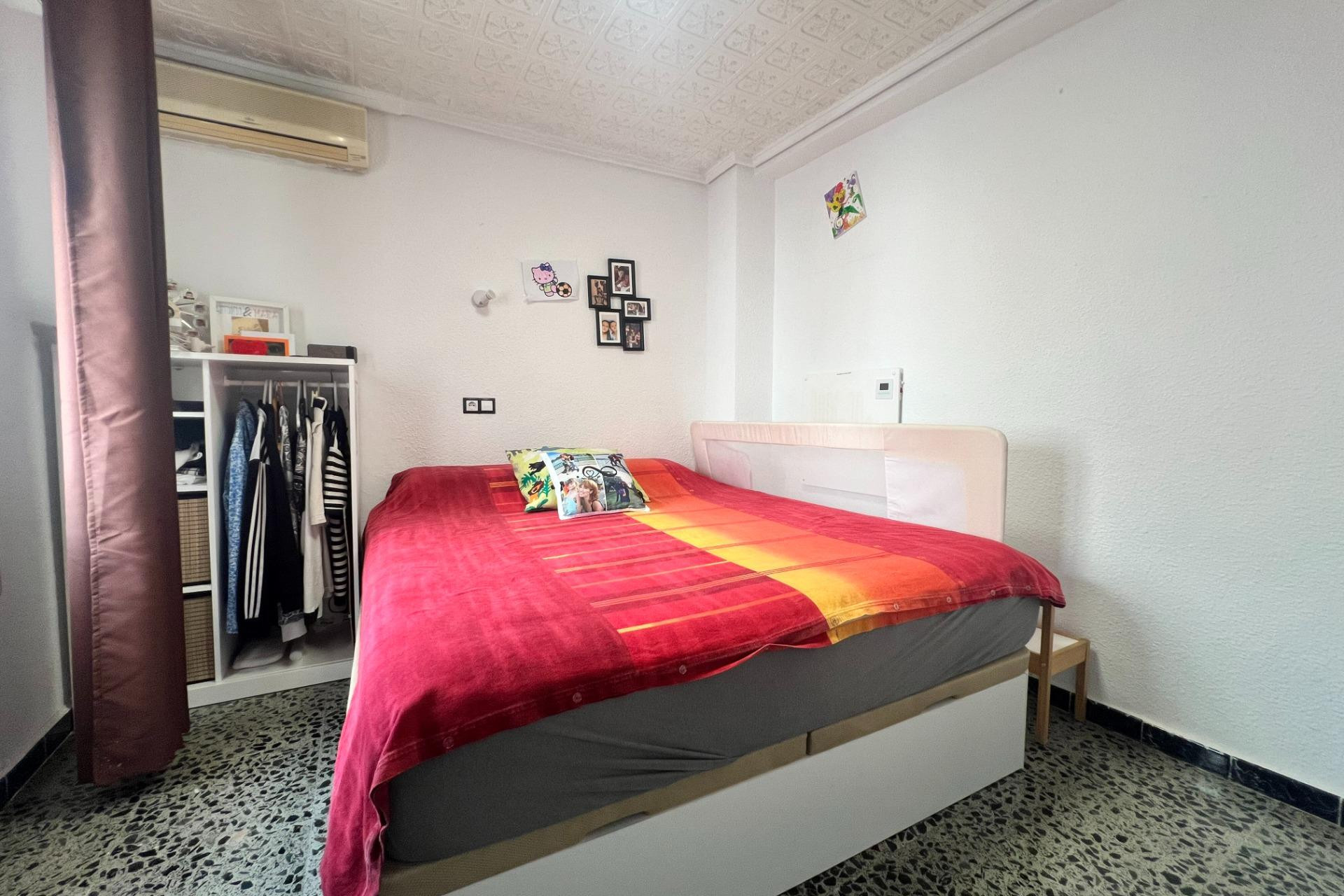 Resale - Apartment / flat - Torrevieja - torrevieja