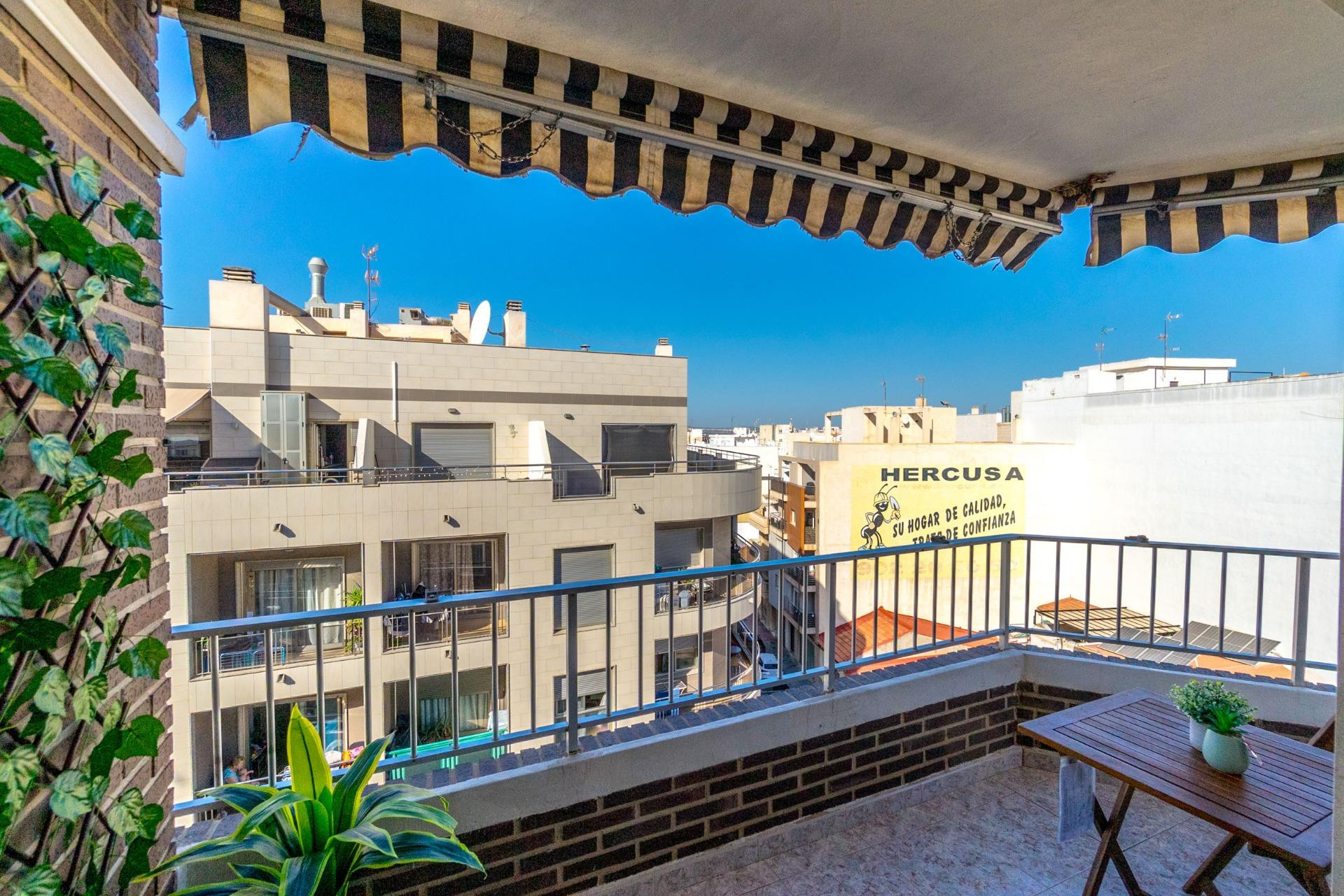 Resale - Apartment / flat - Torrevieja - torrevieja