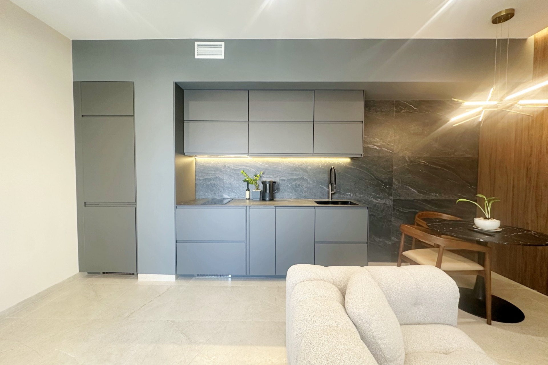 Resale - Apartment / flat - Torrevieja - torrevieja