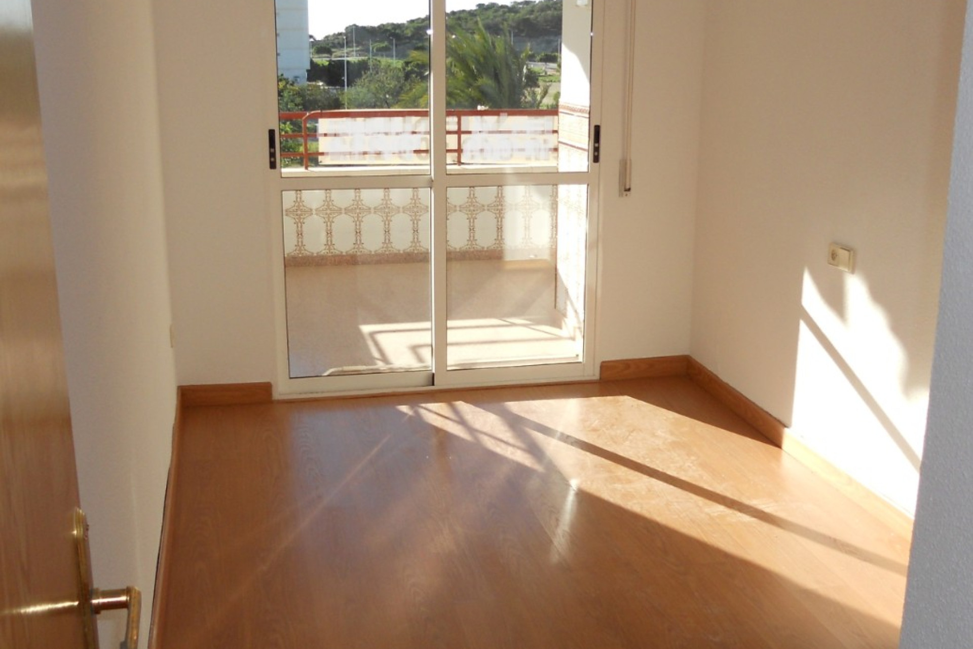 Resale - Apartment / flat - Villajoyosa